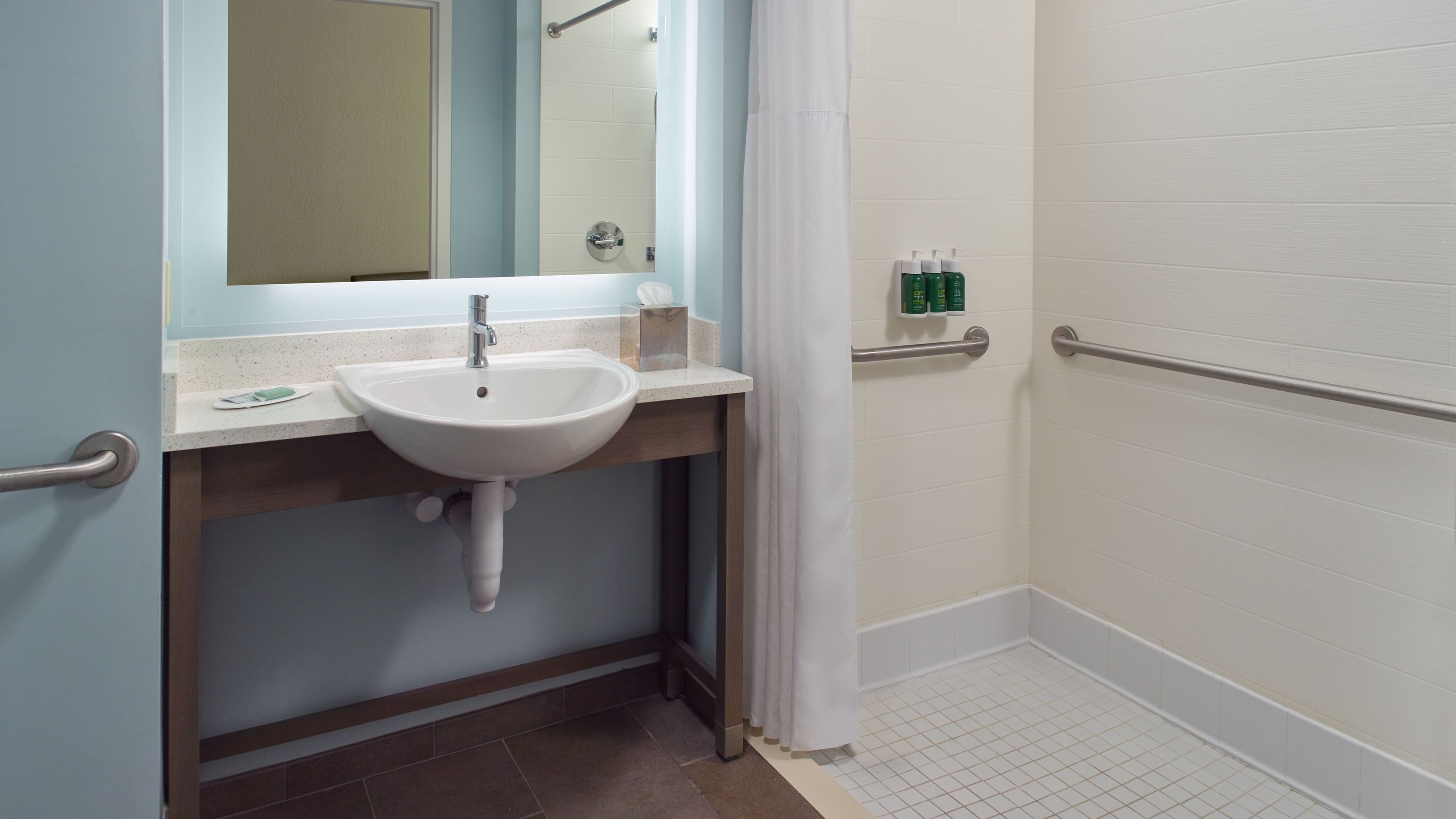 Holiday Inn Resort Pensacola Beach Gulf Front — 10