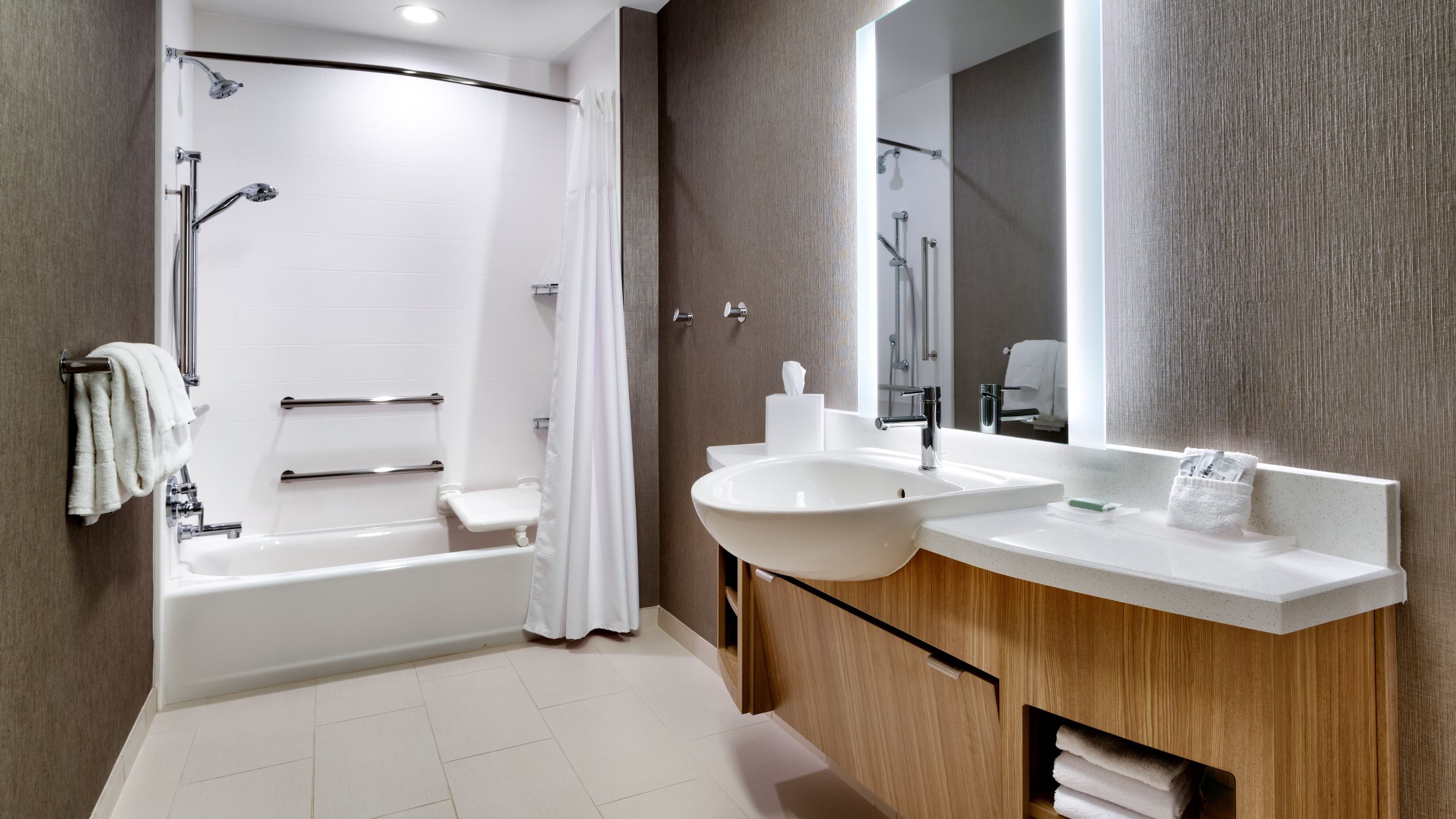 Studio Suite - Image 10