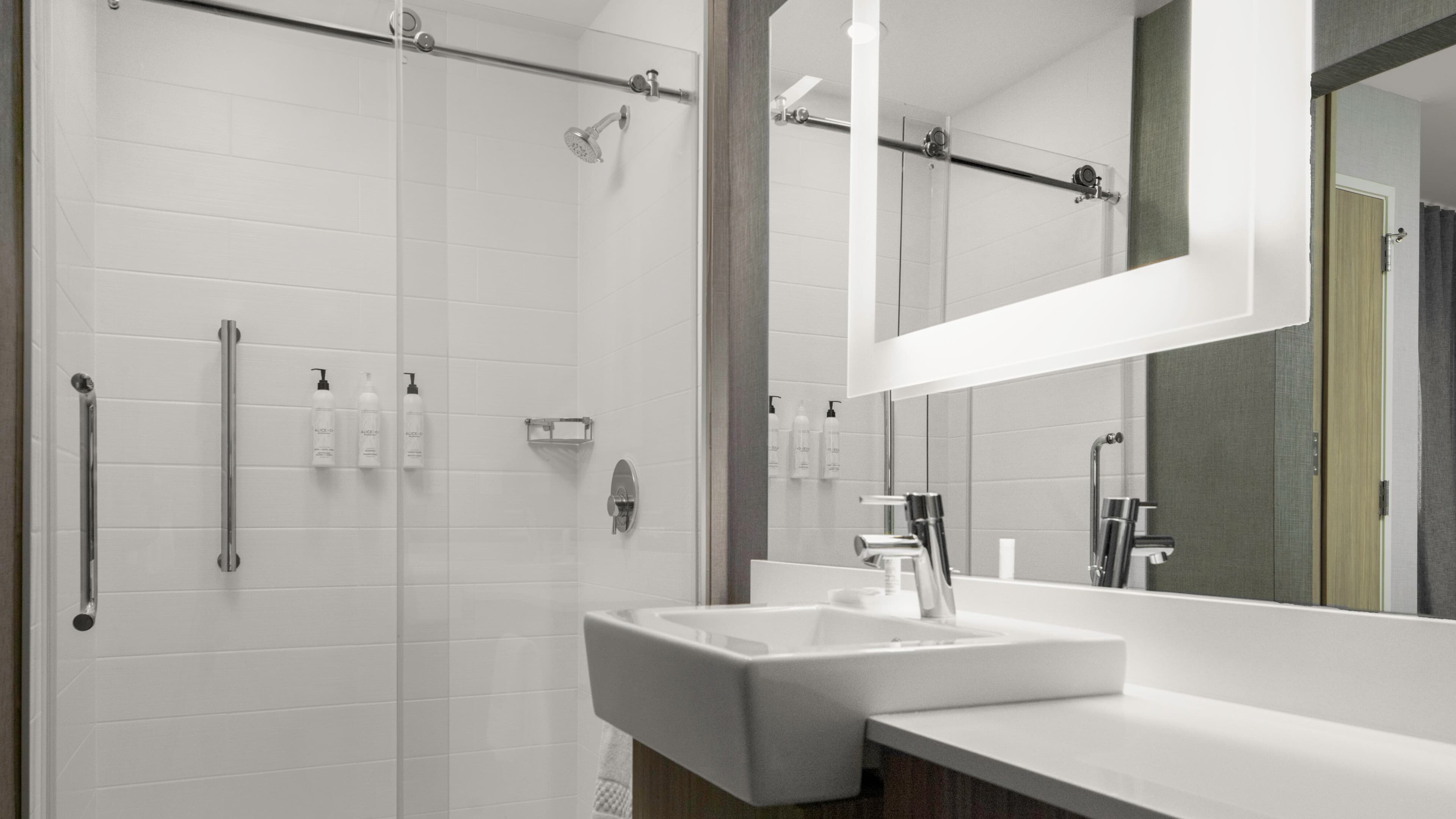 Suite - Image 6