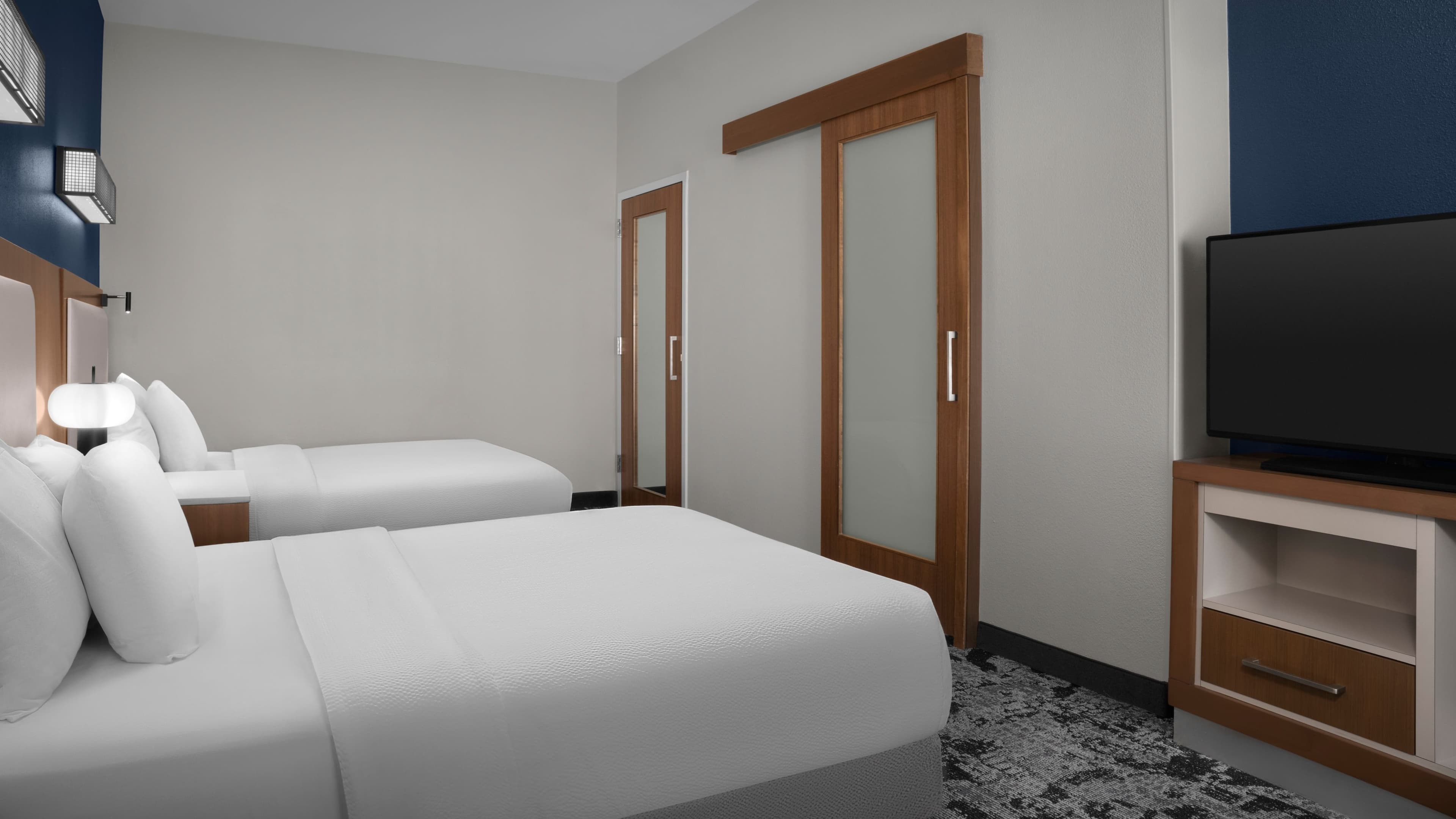 SpringHill Suites Savannah Downtown/Historic District — 15