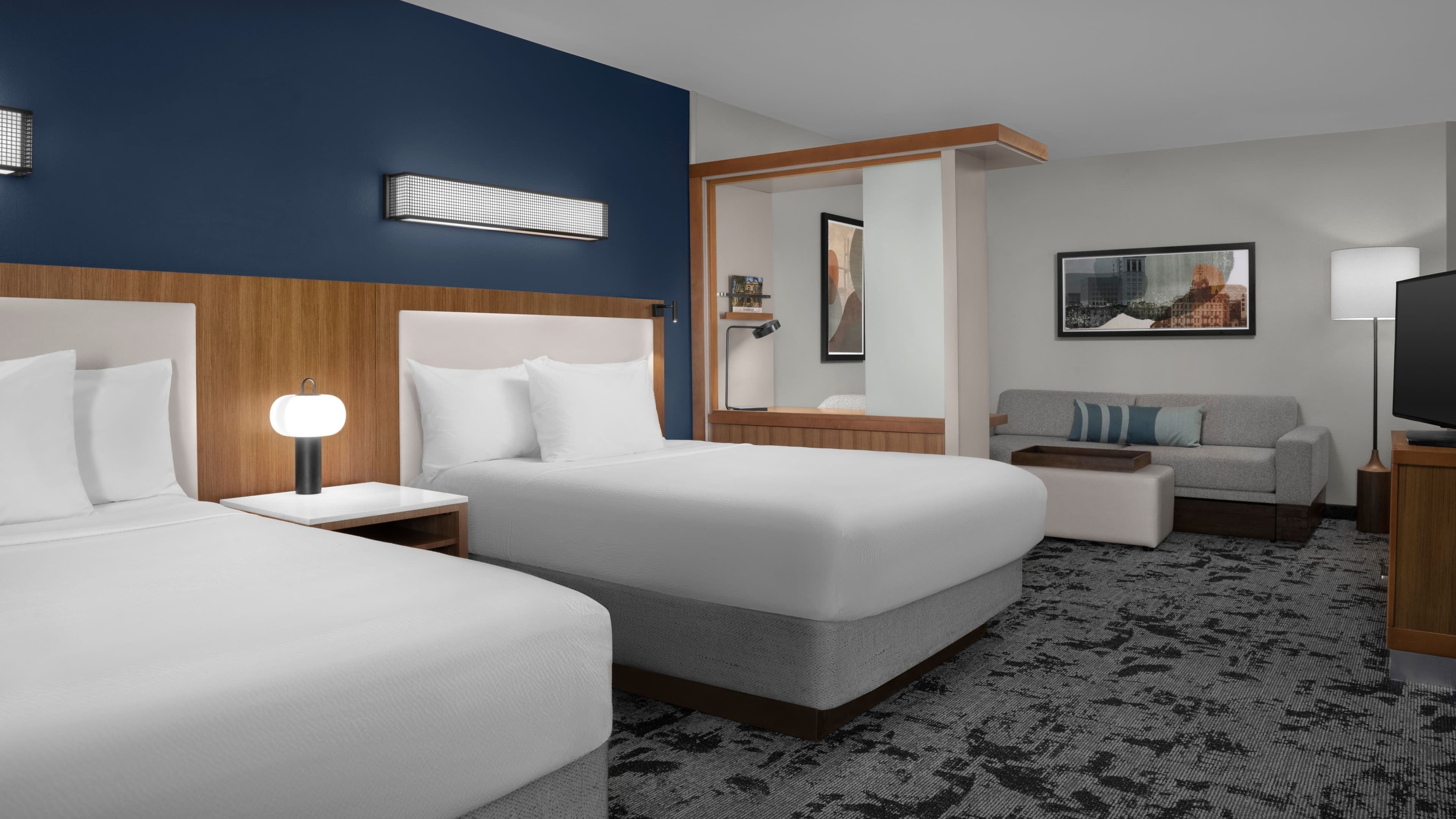 SpringHill Suites Savannah Downtown/Historic District — 13