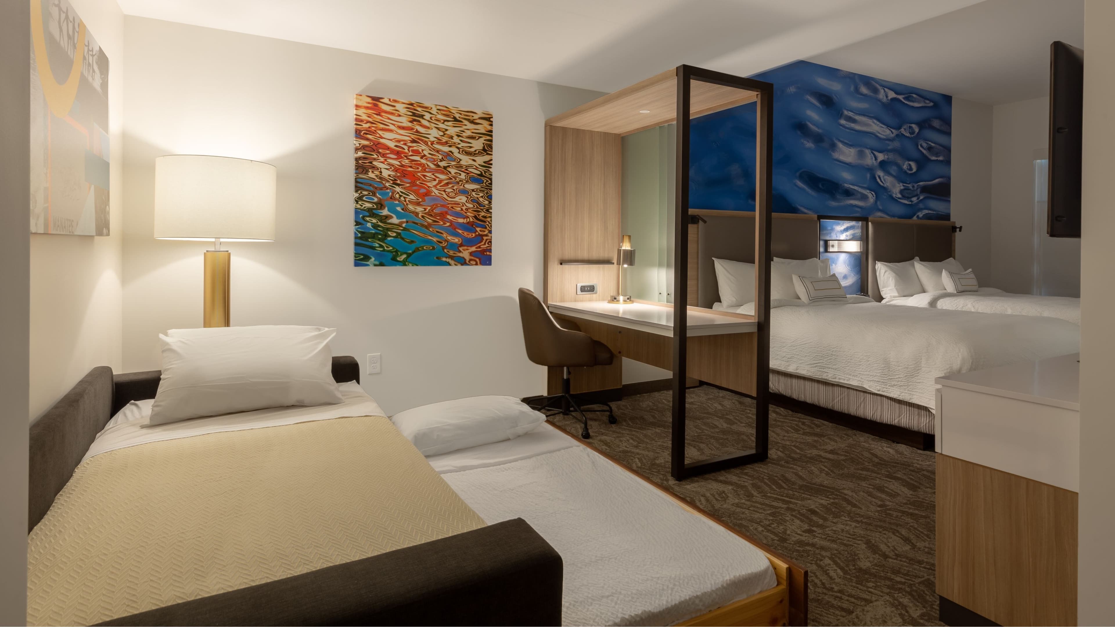 Suite - Image 2