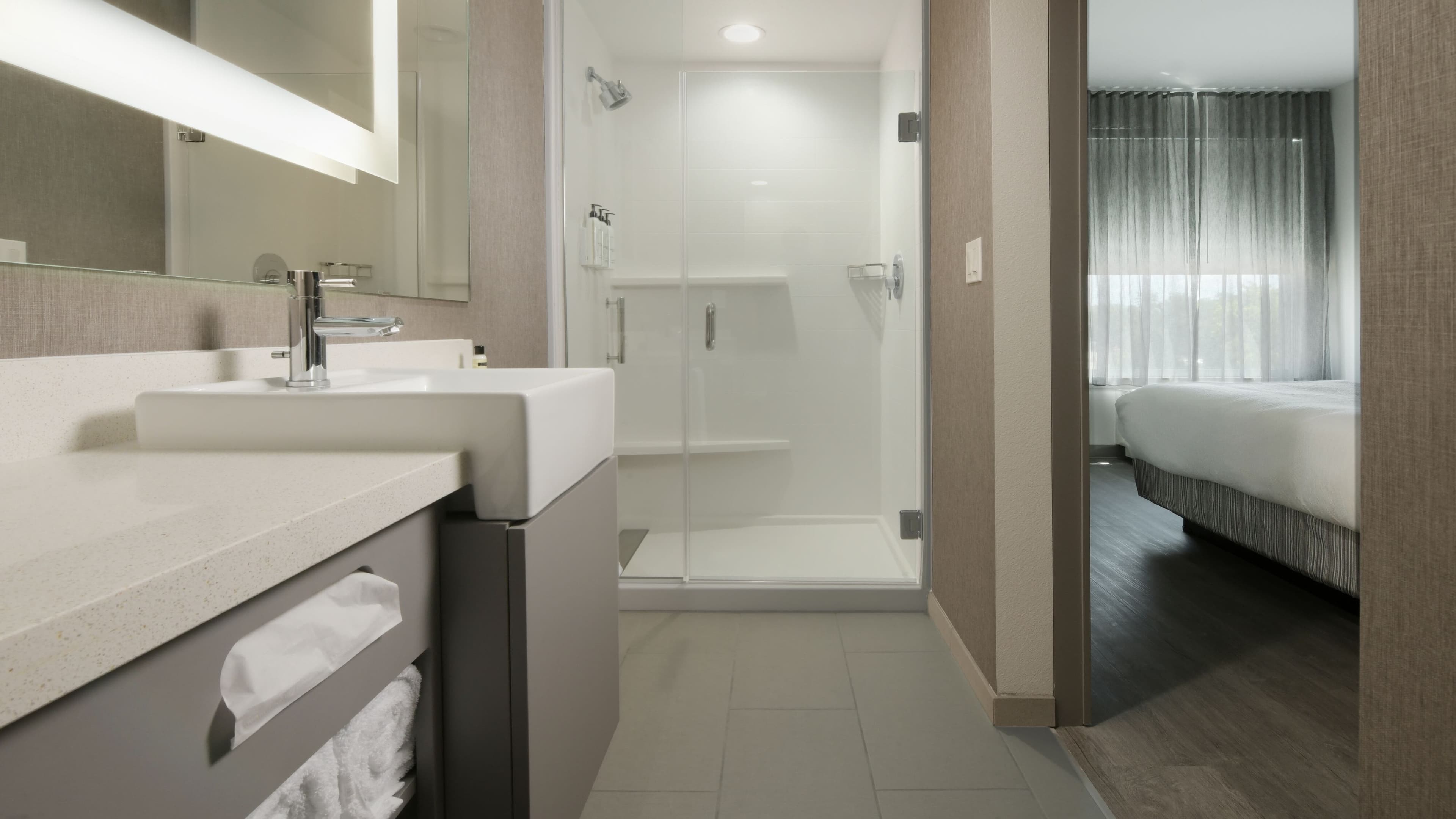Suite - Image 6