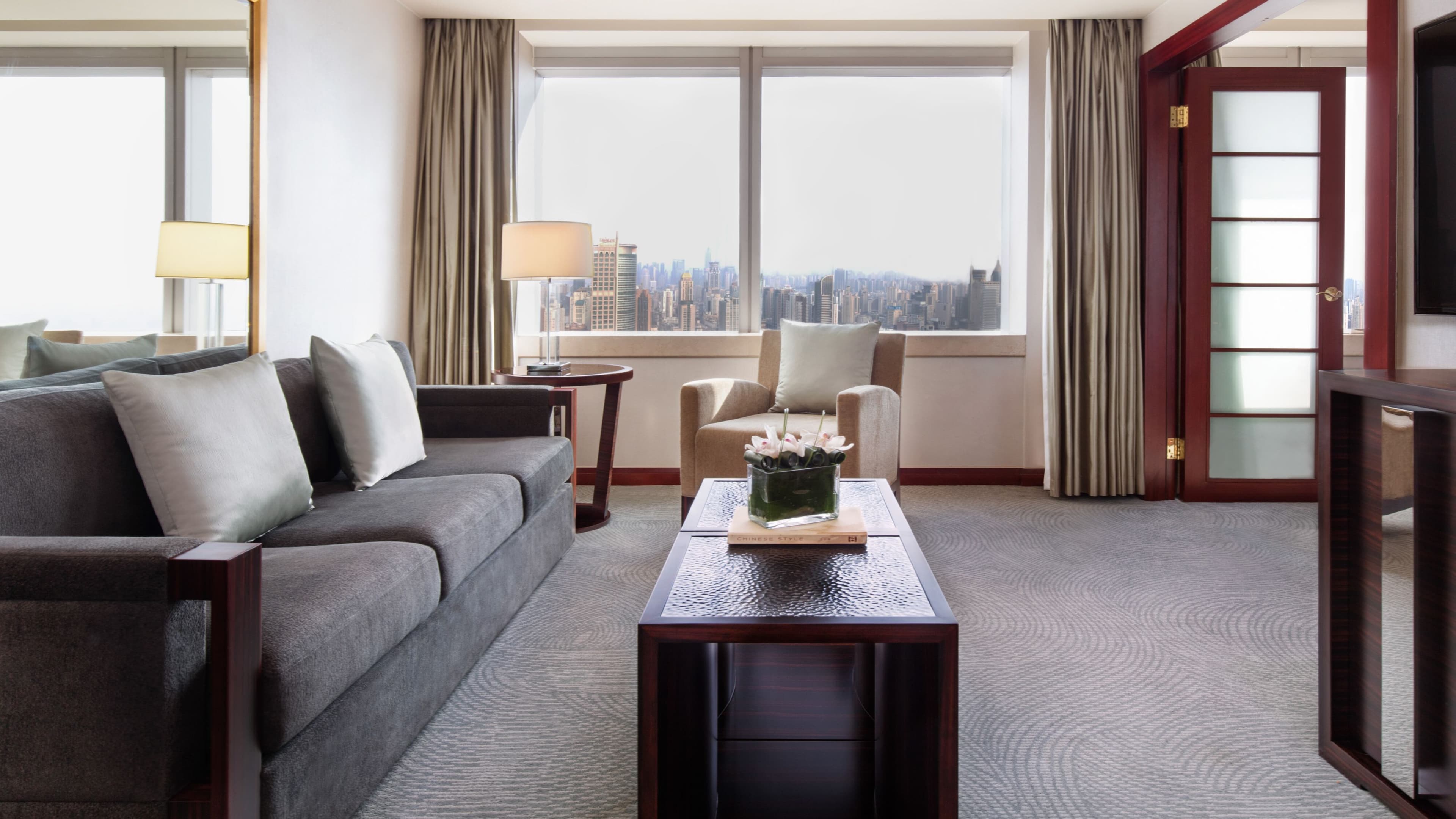 JW Marriott Hotel Shanghai at Tomorrow Square — 10