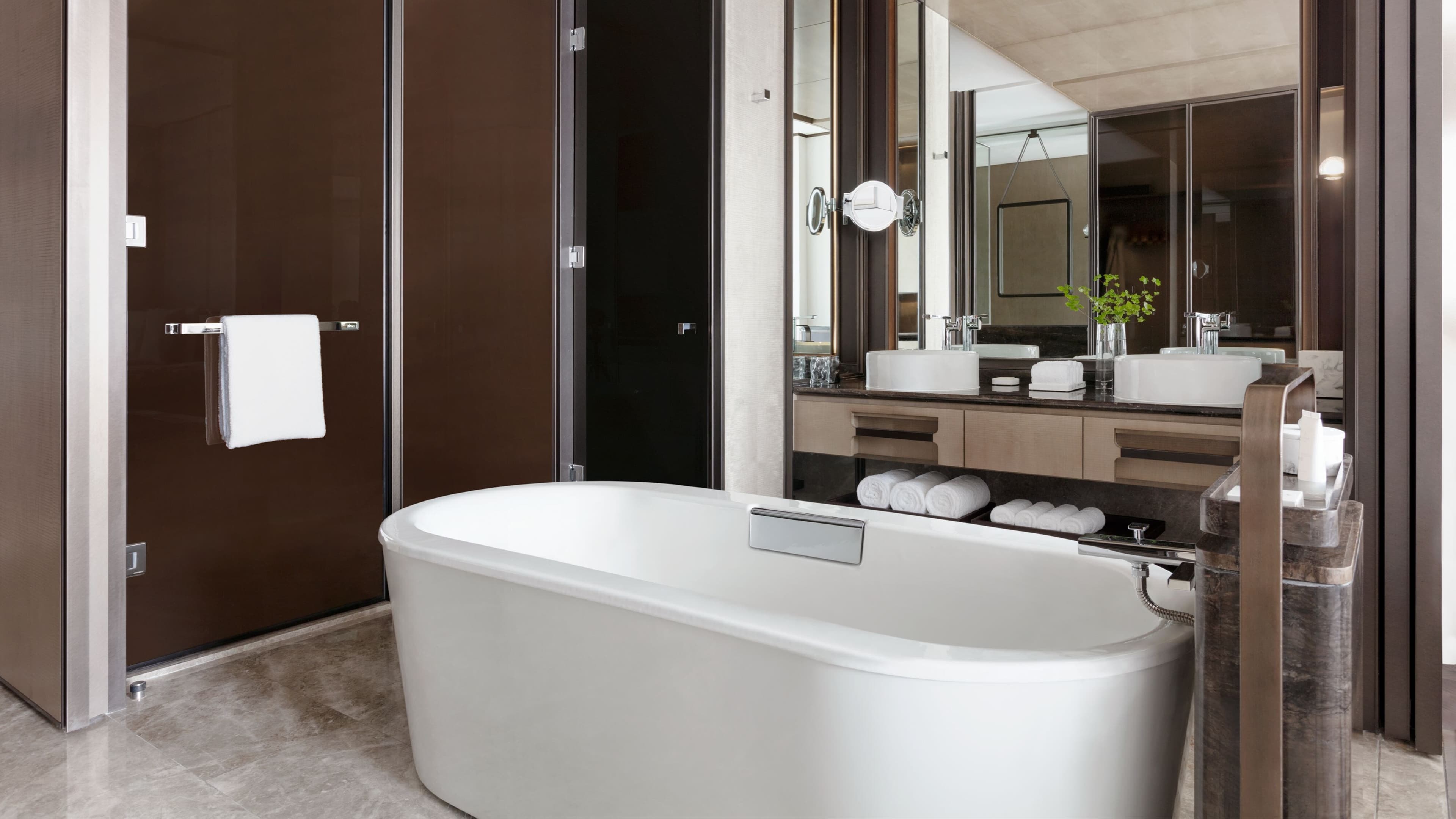 JW Marriott Marquis Hotel Shanghai Pudong - Image 4