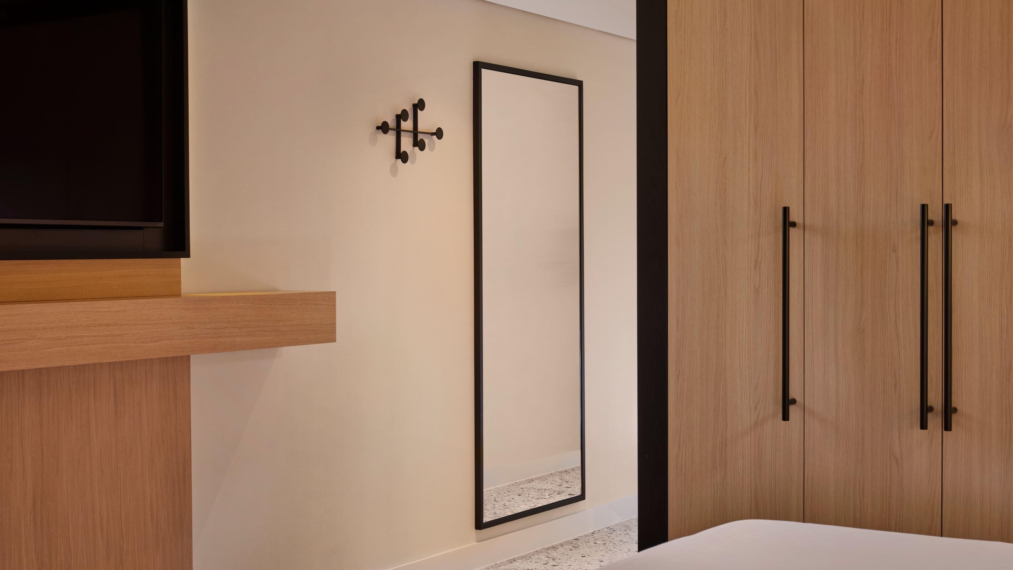 Deluxe Guest room - Image 3