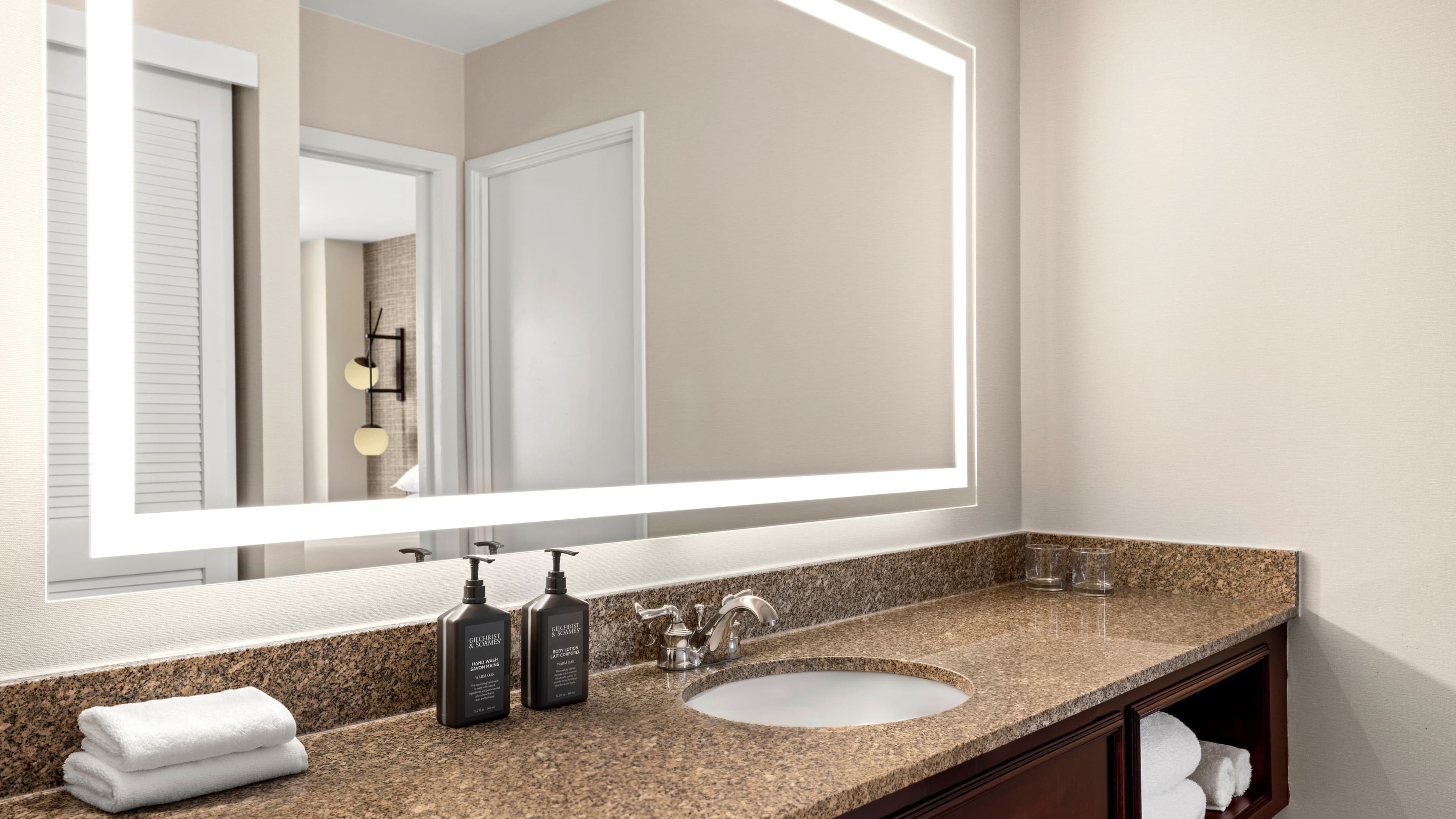 Holiday Inn Express & Suites Greensboro - Lake Oconee — 7