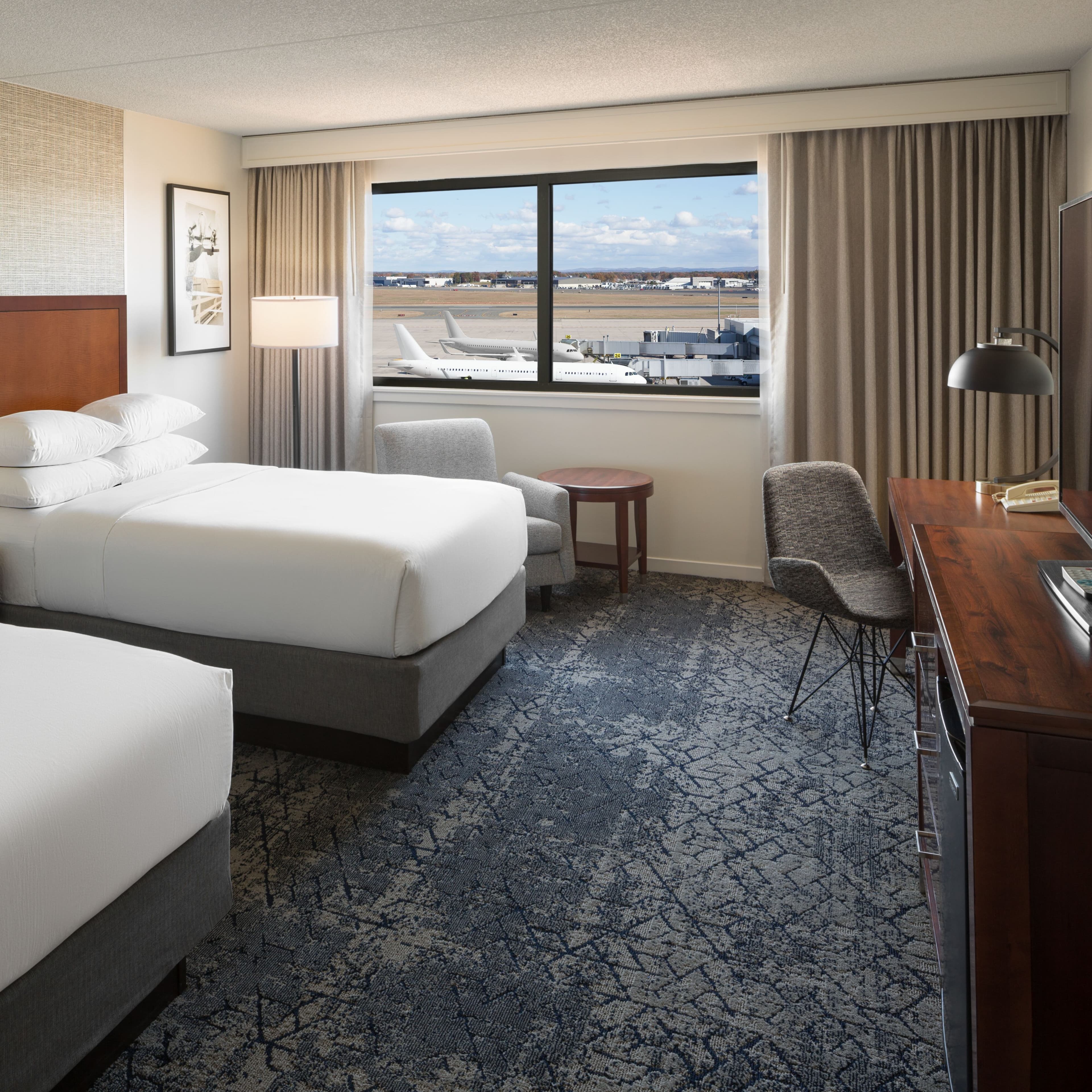 Sheraton Hartford Hotel at Bradley Airport - Image 1