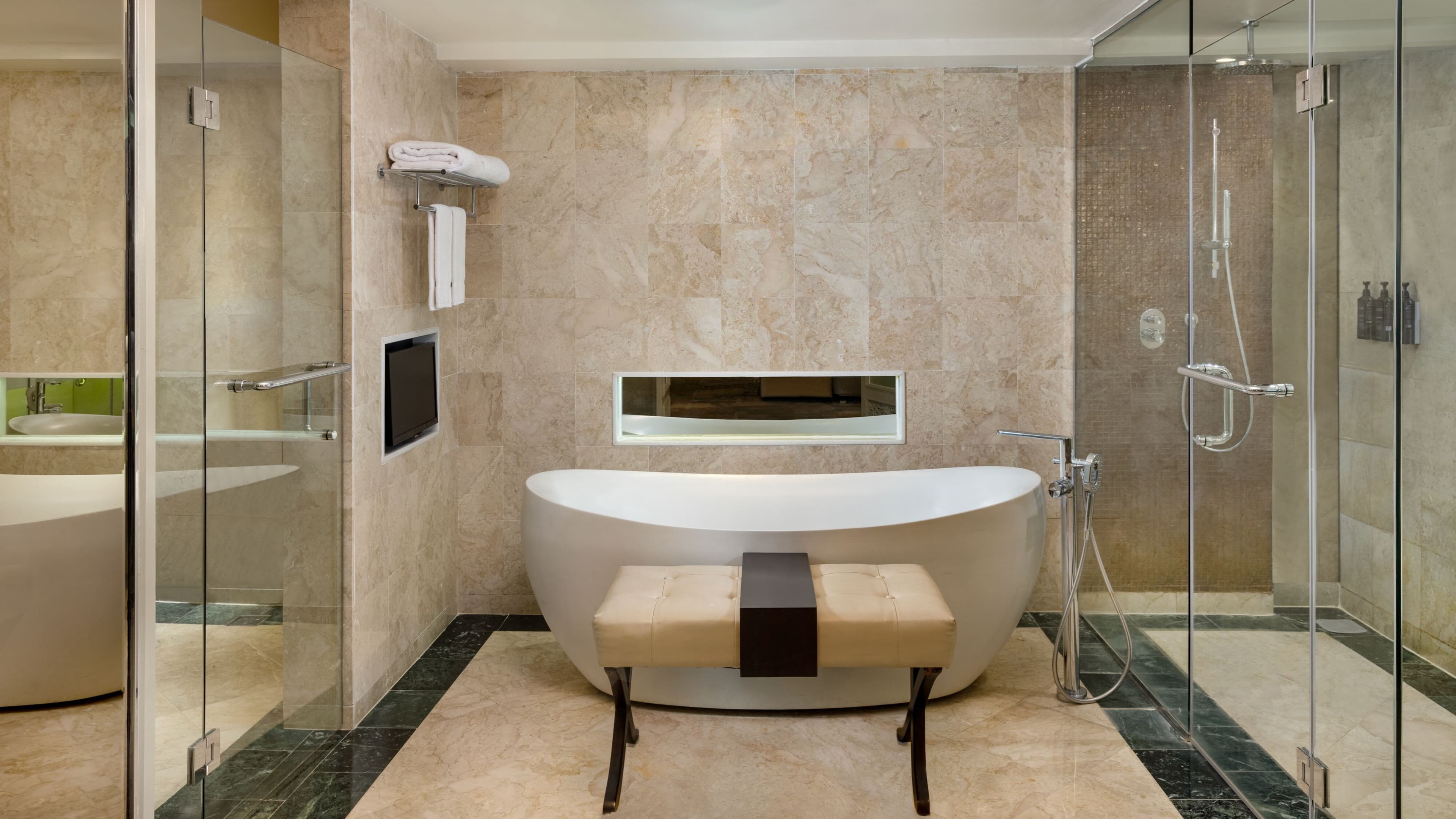 Sheraton Bandung Hotel & Towers — 45