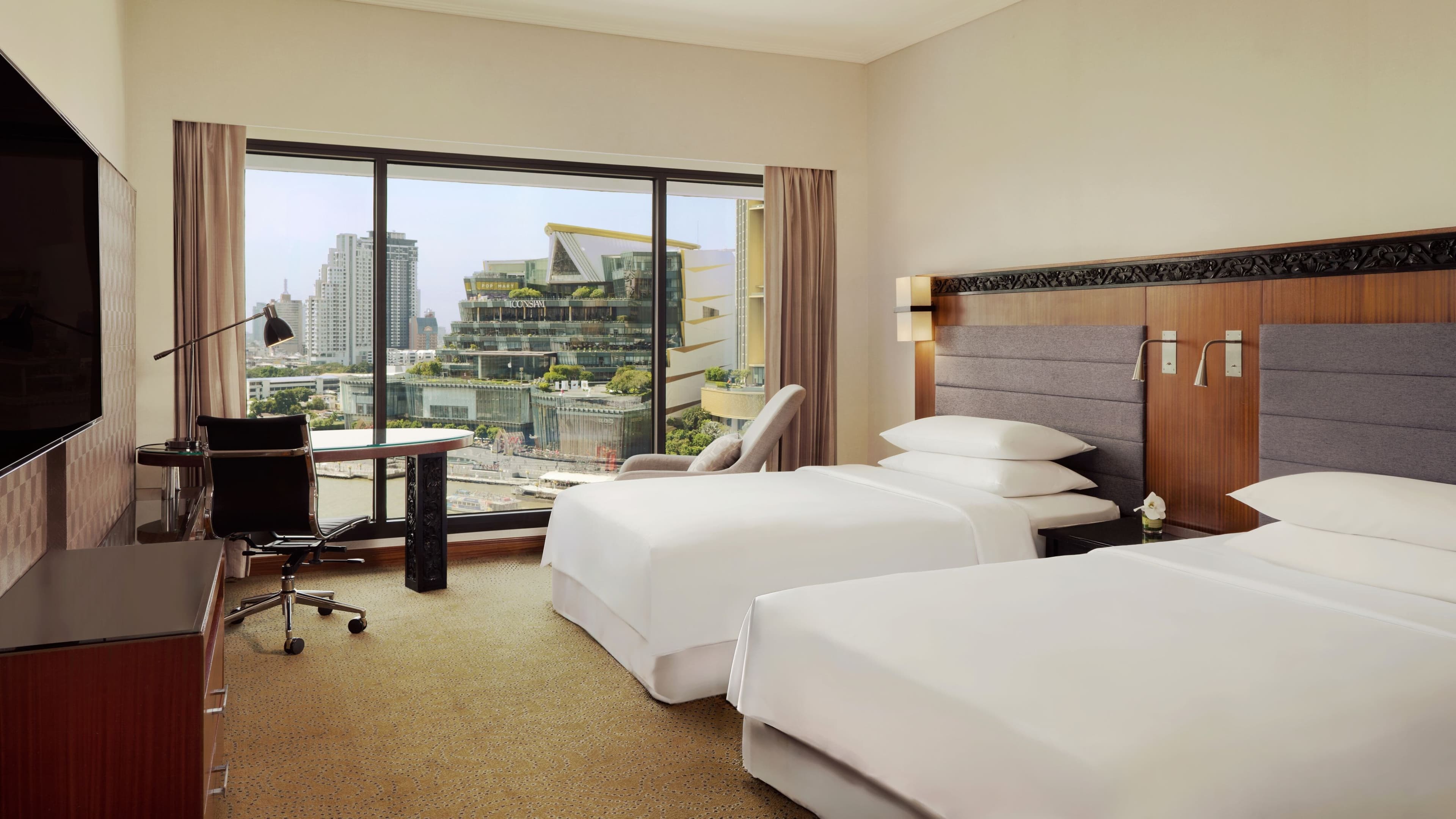 Royal Orchid Sheraton Riverside Hotel Bangkok — 19