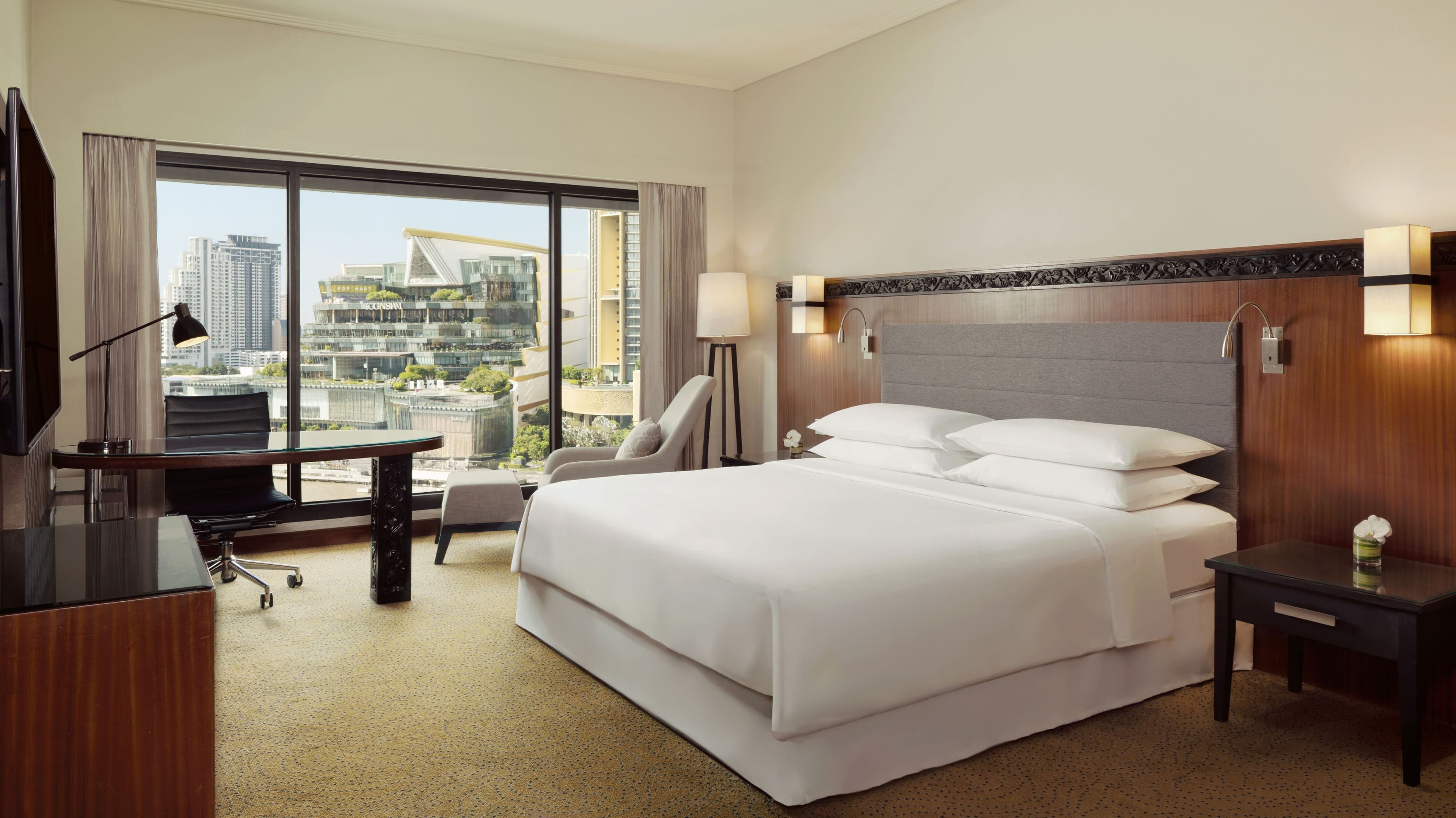 Royal Orchid Sheraton Riverside Hotel Bangkok — 12