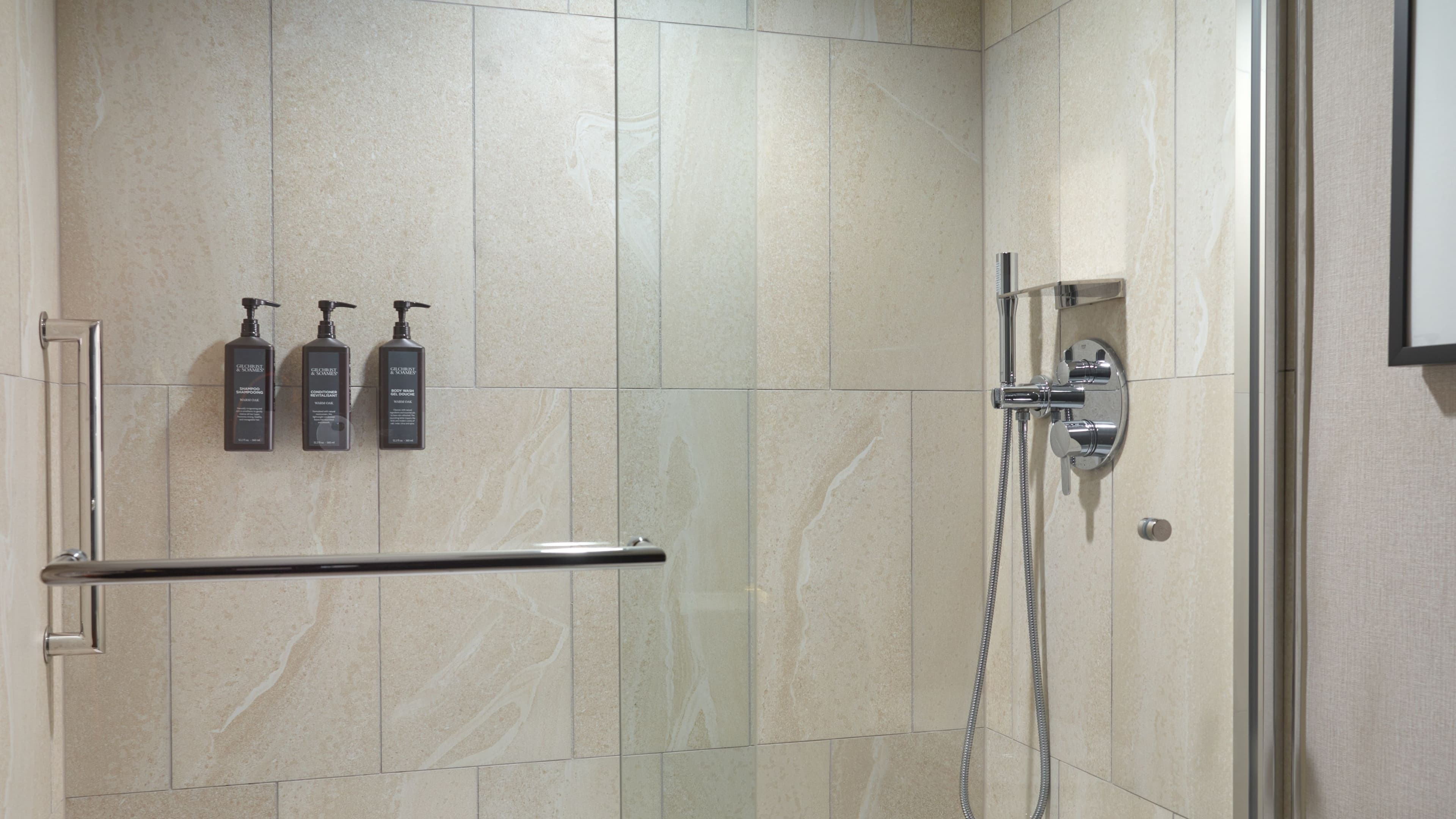 Premier Guest Room - Image 7