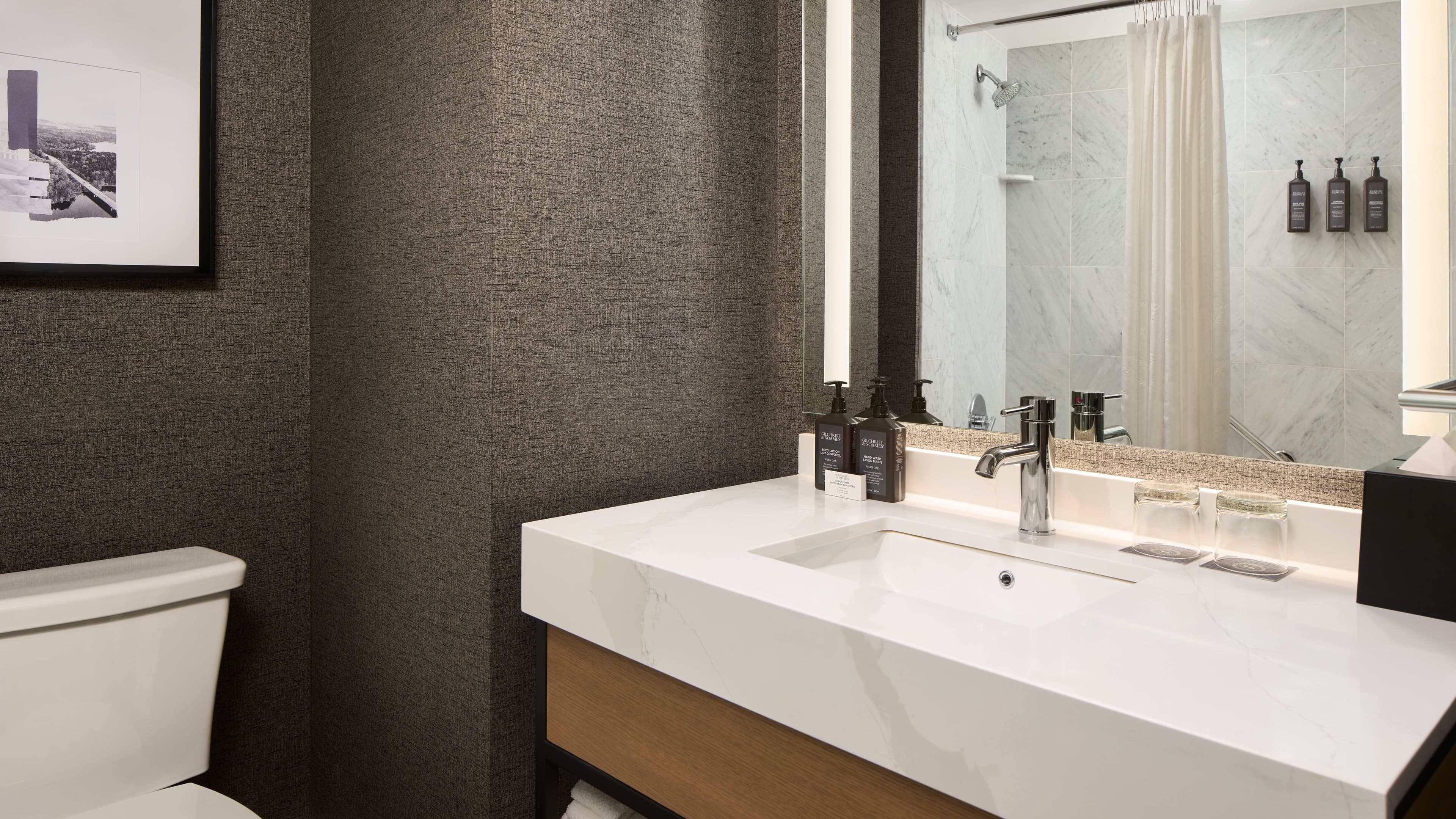 Sheraton Baltimore North Hotel - Image 3