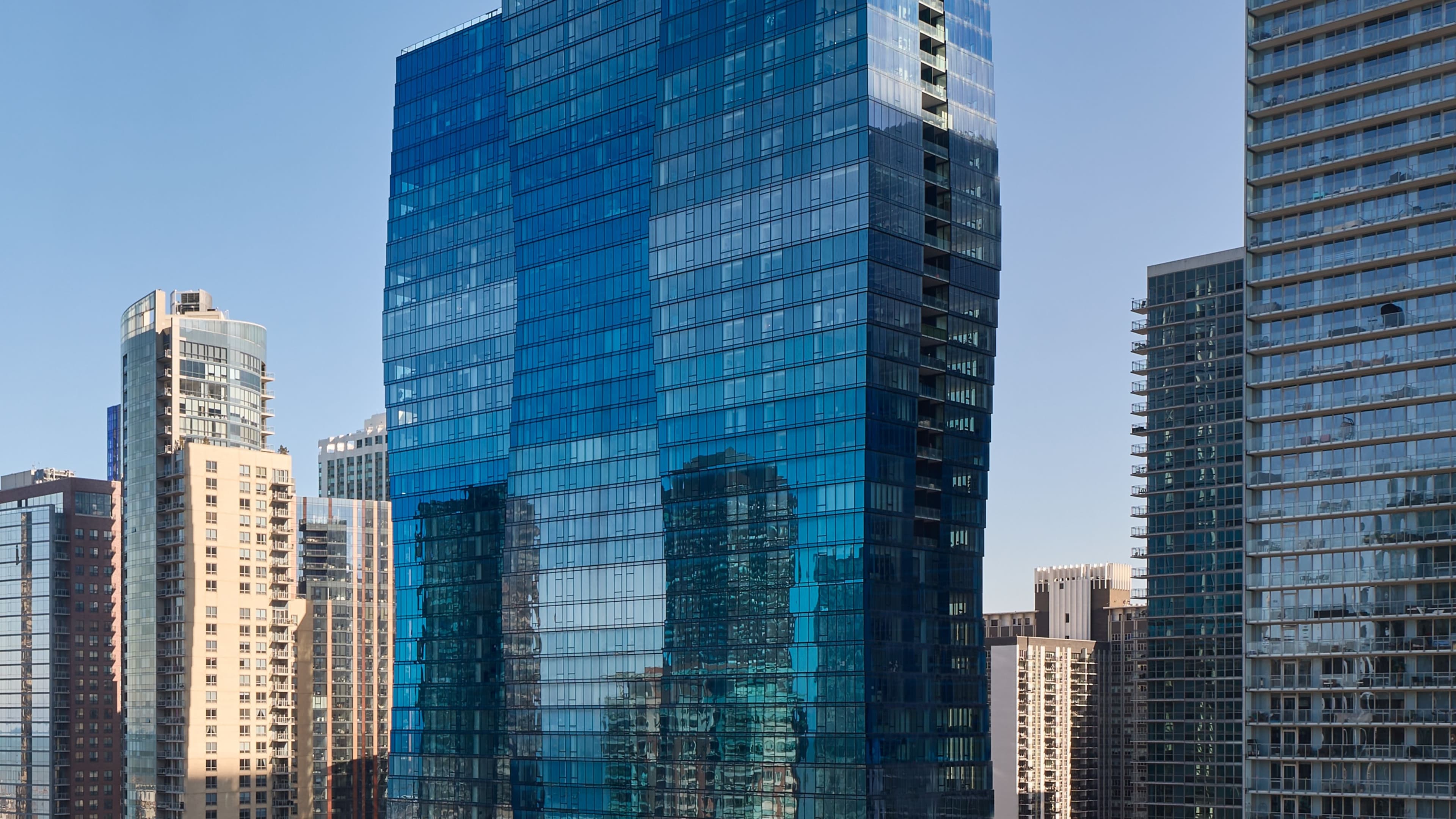 Sheraton Grand Chicago Riverwalk — 23