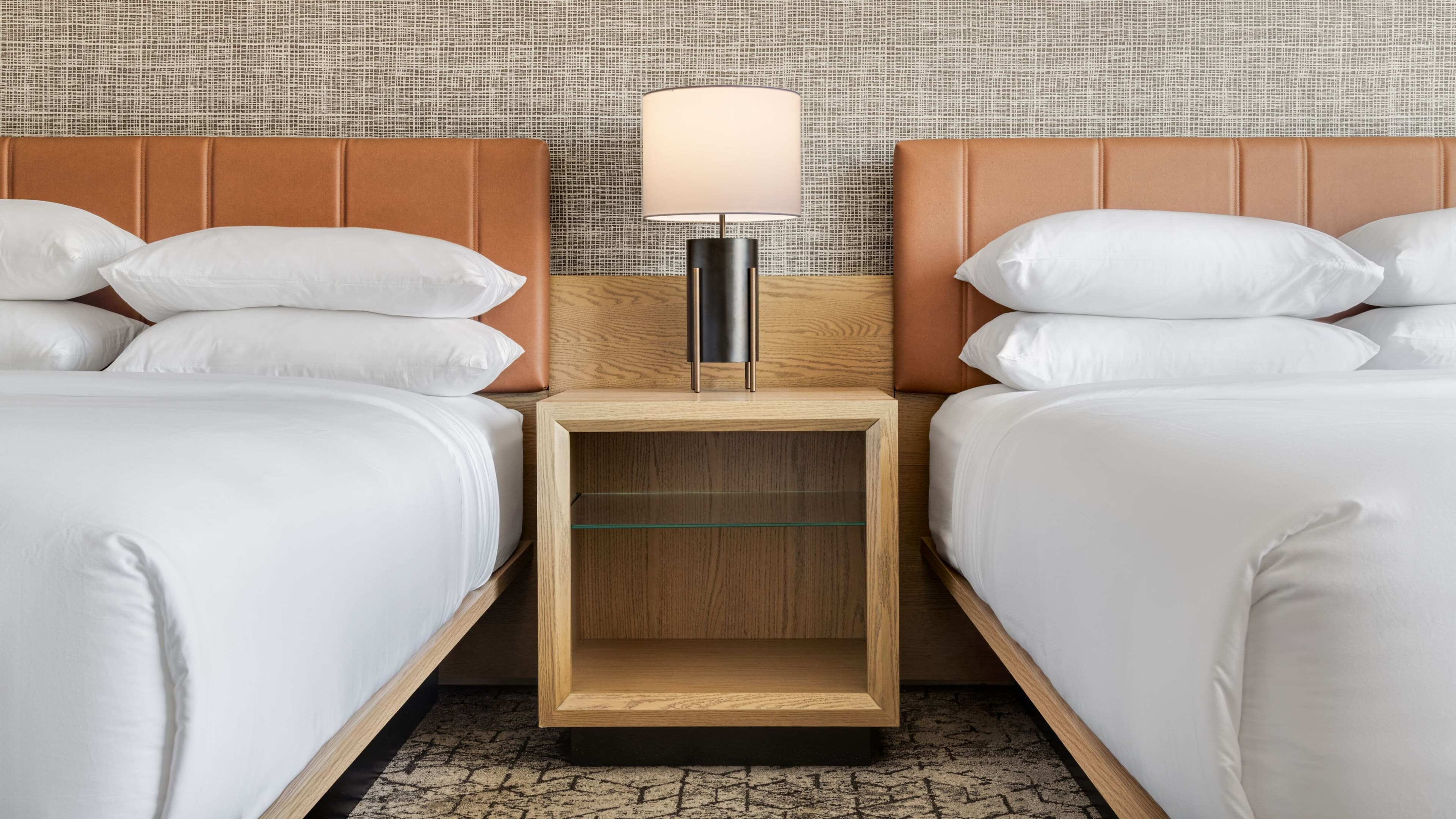 Sheraton Charlotte Hotel - Image 5