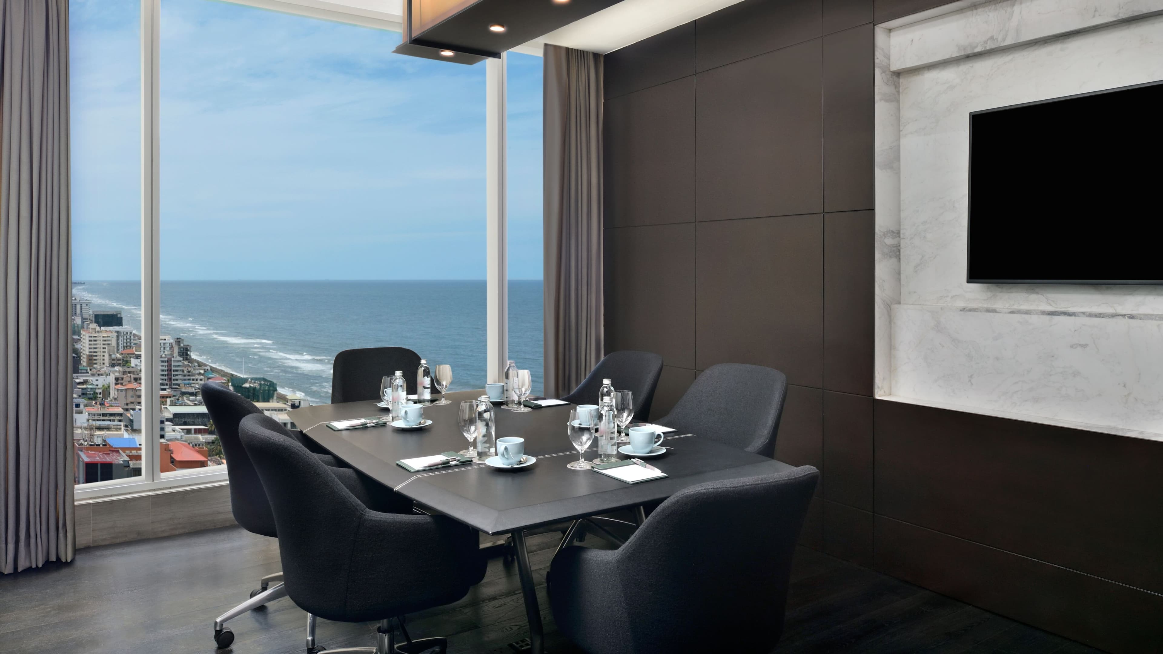 Sheraton Colombo Hotel - Image 5