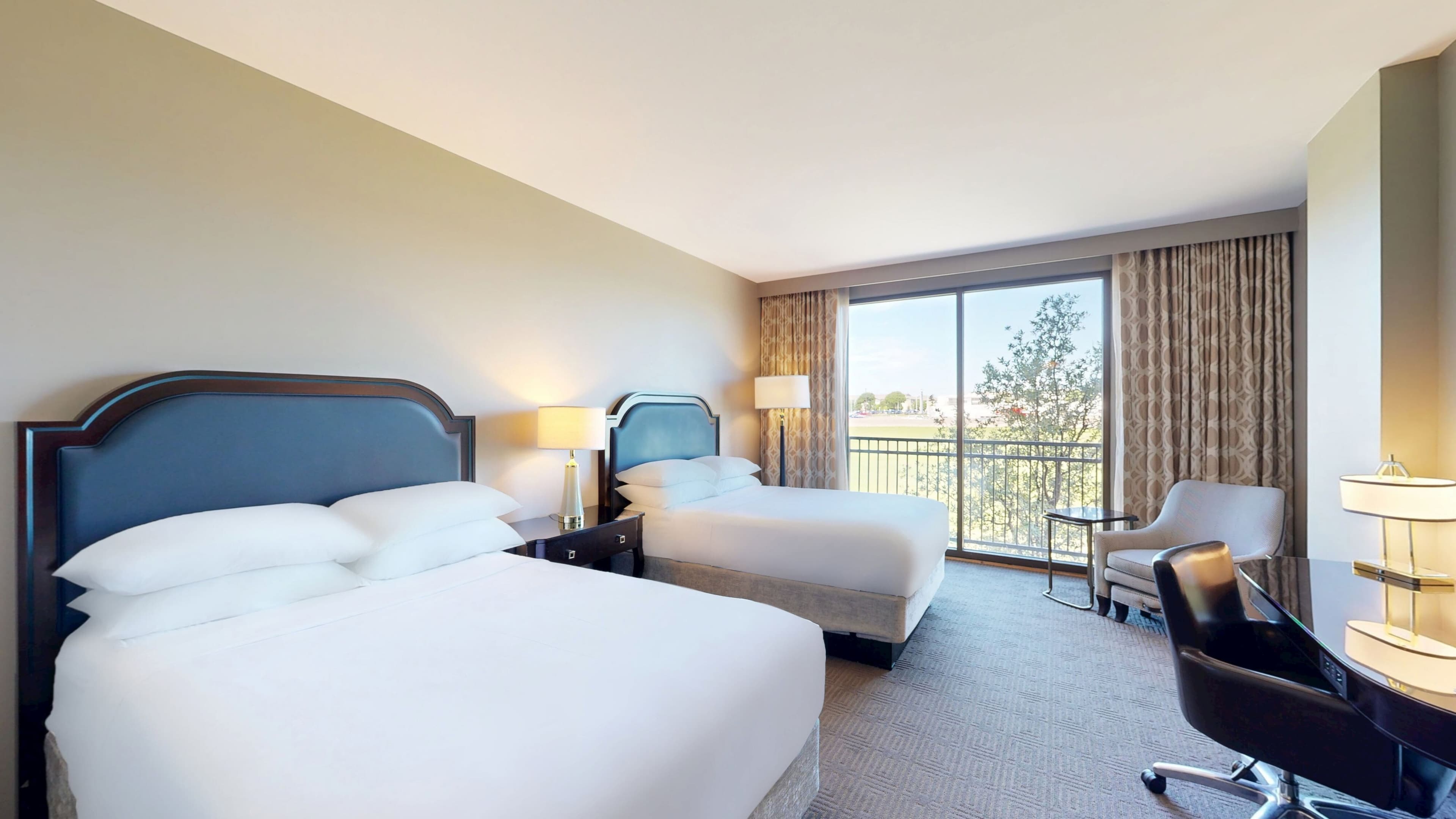 Sheraton McKinney Hotel - Image 3