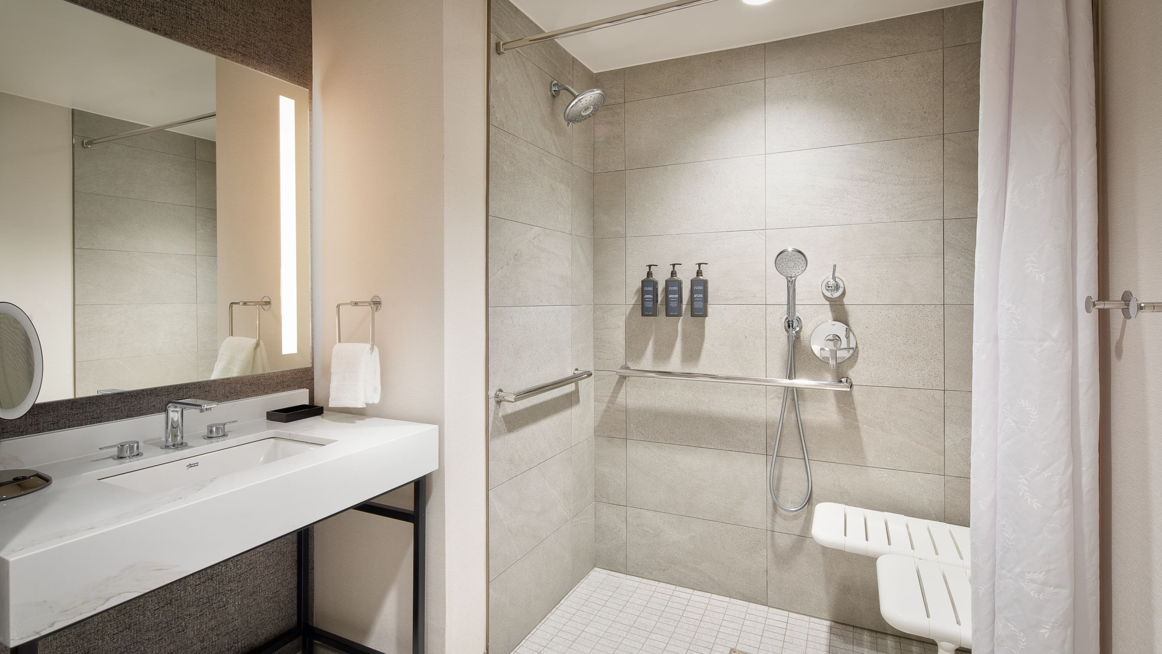 Sheraton Fort Worth Downtown Hotel — 17