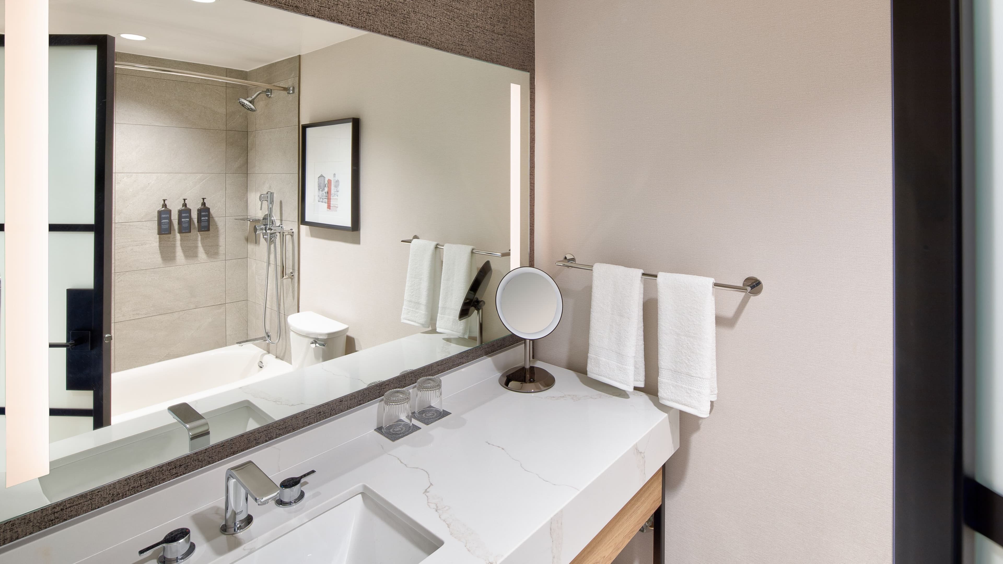 Sheraton Fort Worth Downtown Hotel — 14