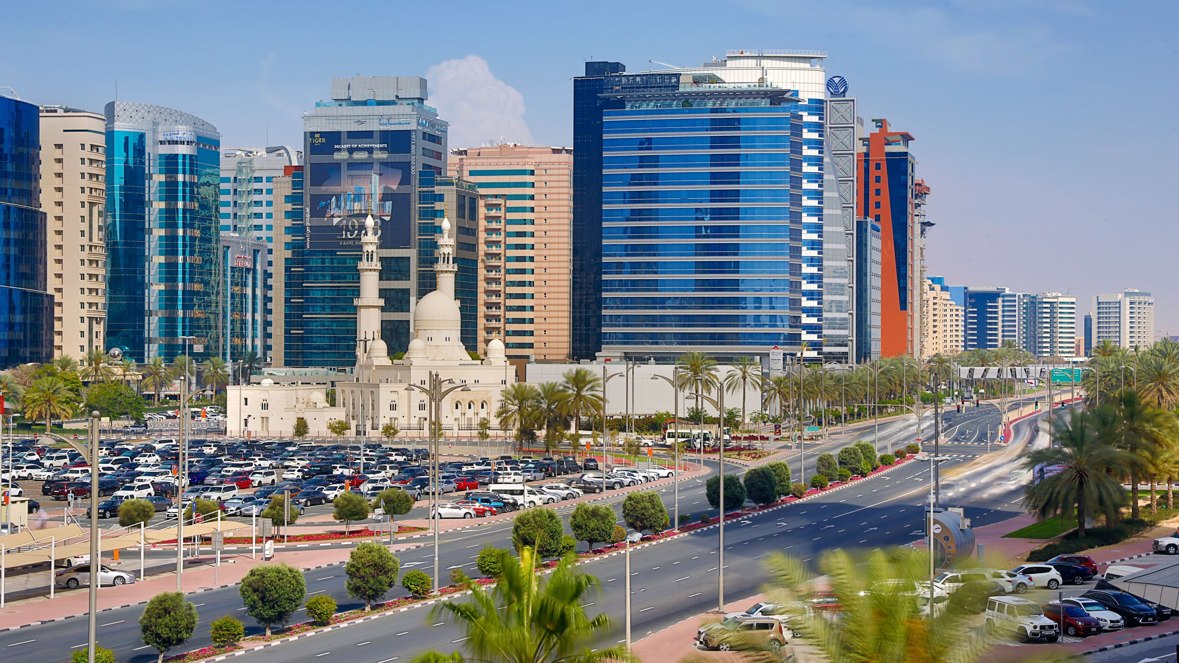 Sheraton Dubai Creek Hotel & Towers — 18