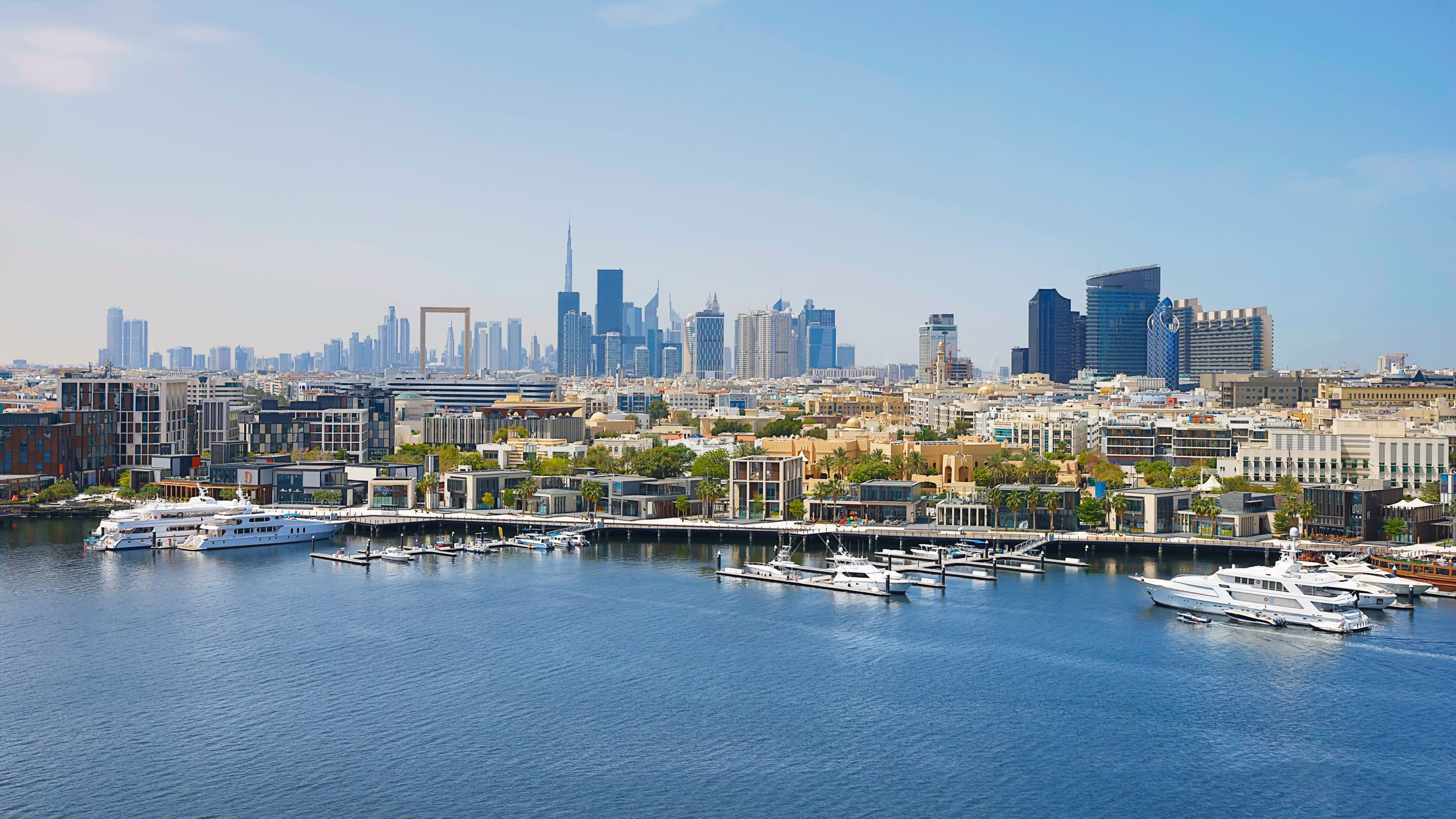 Sheraton Dubai Creek Hotel & Towers — 16