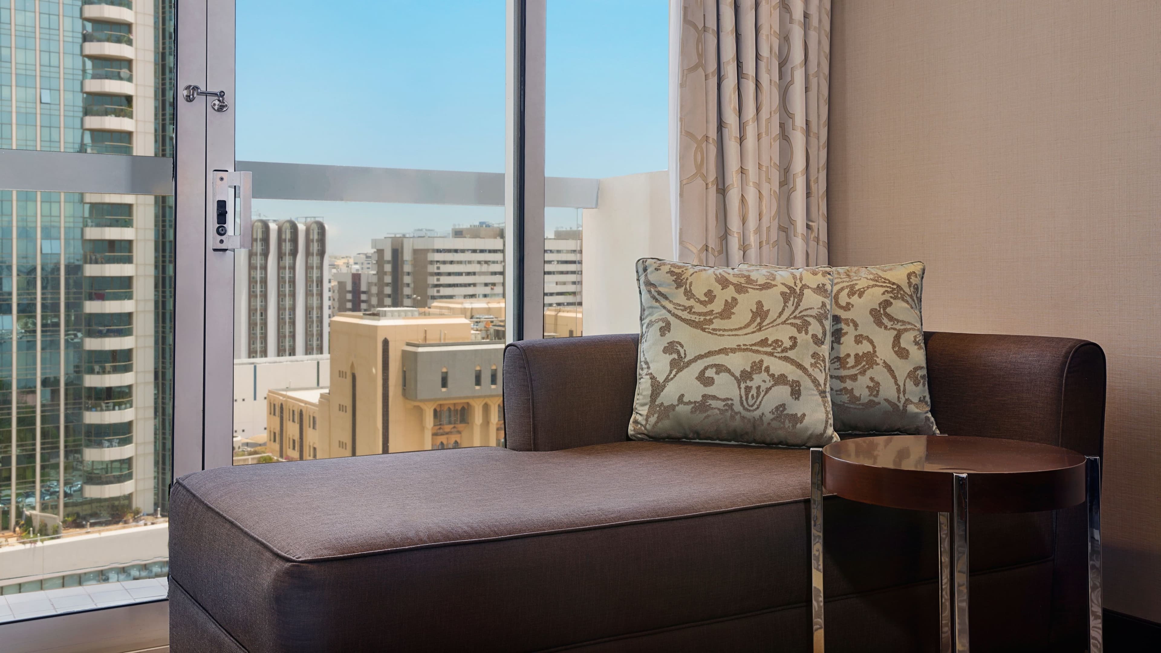 Sheraton Dubai Creek Hotel & Towers — 19