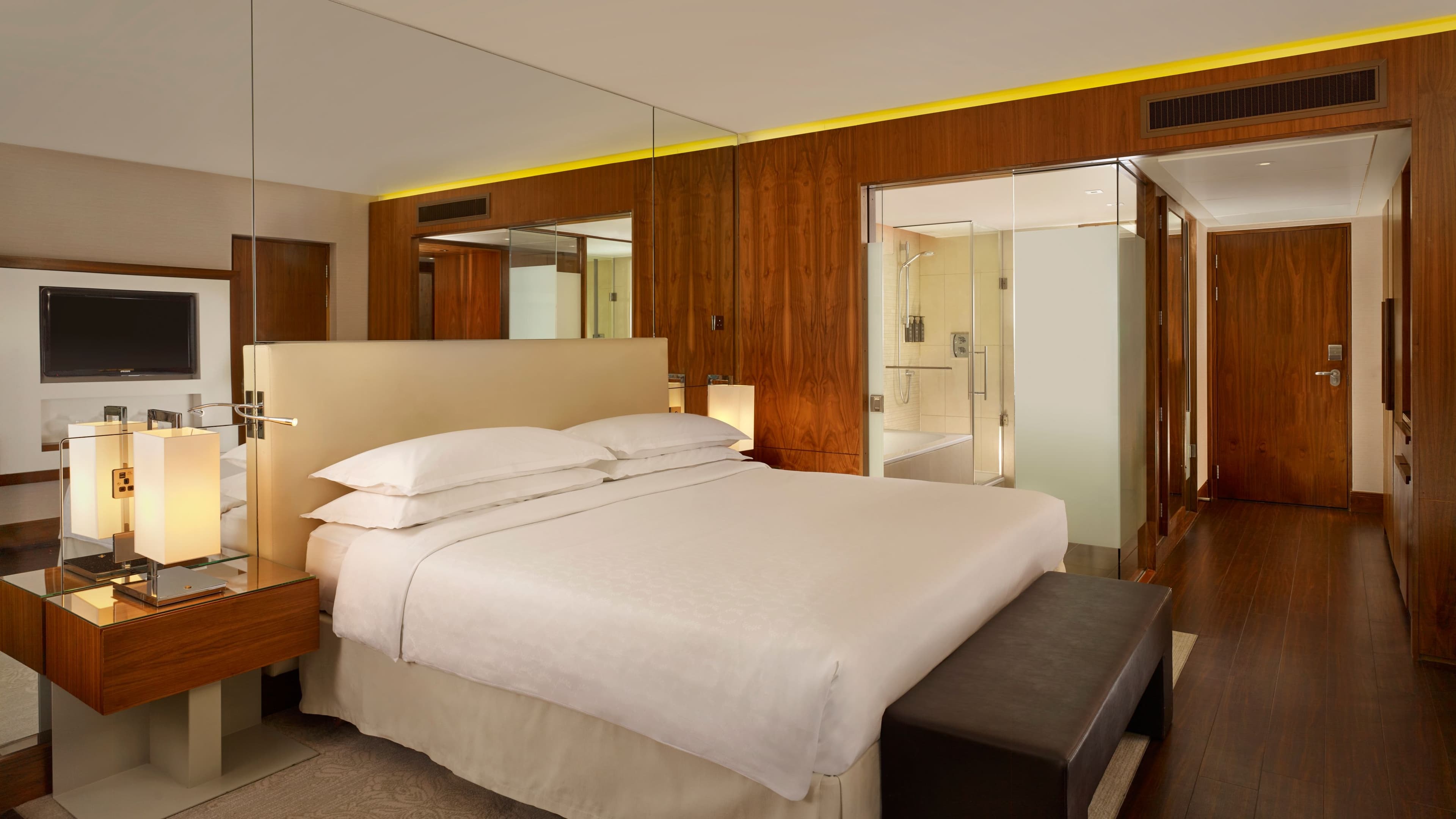 Deluxe Guest room - Image 2