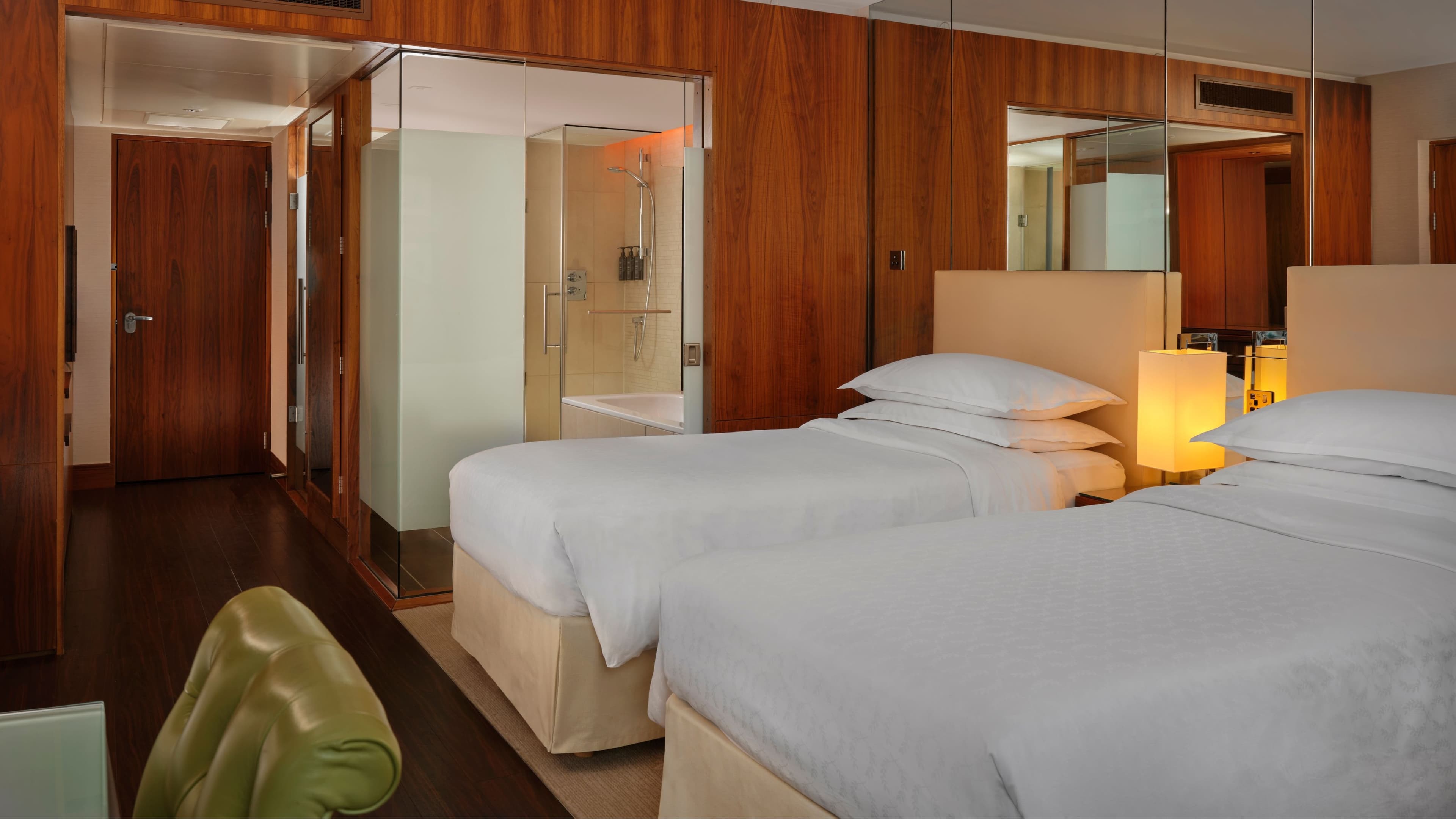 Deluxe Guest room - Image 2