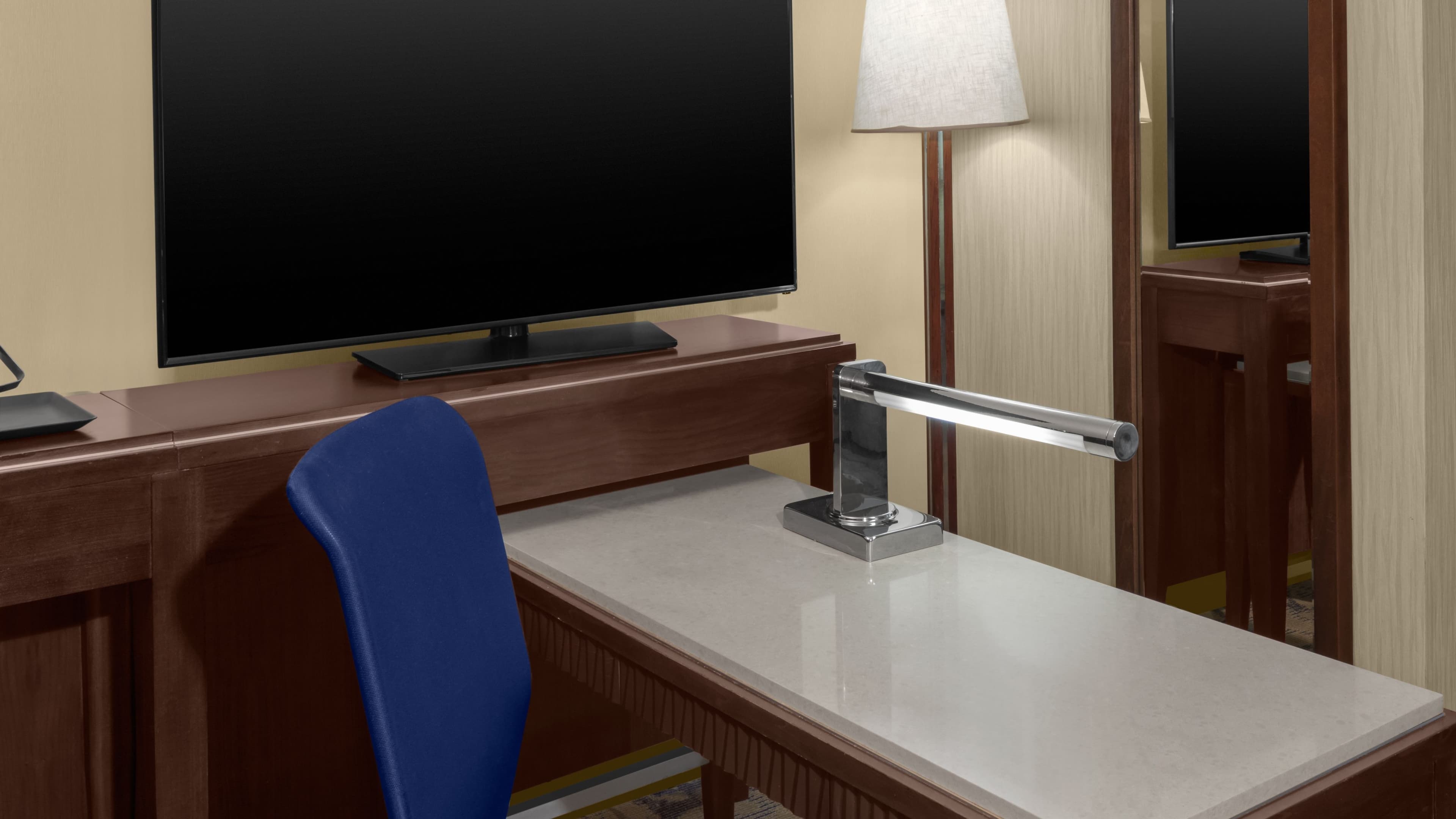 Sheraton Lincoln Harbor Hotel - Image 4