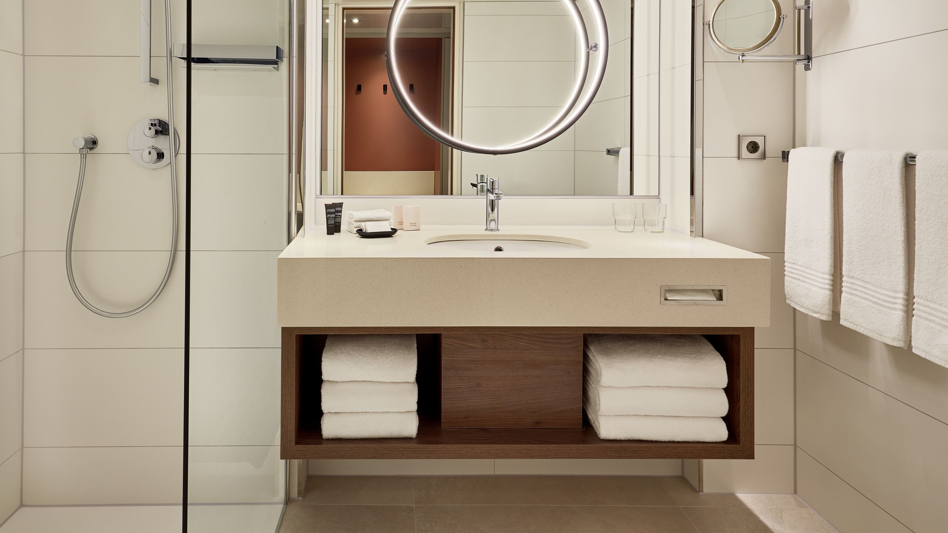 Sheraton Frankfurt Airport Hotel and Conference Center — 18
