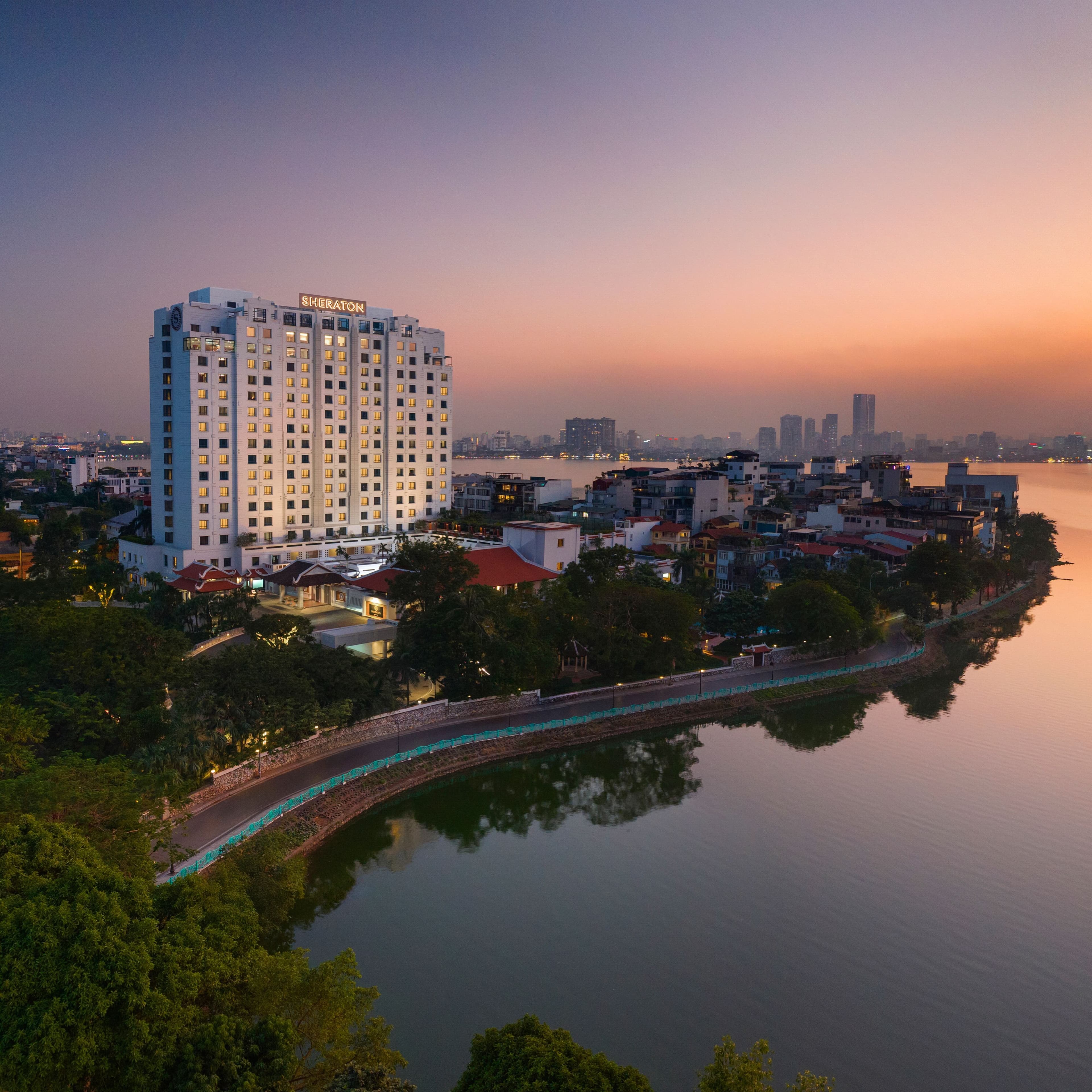 Sheraton Hanoi Hotel - Image 1