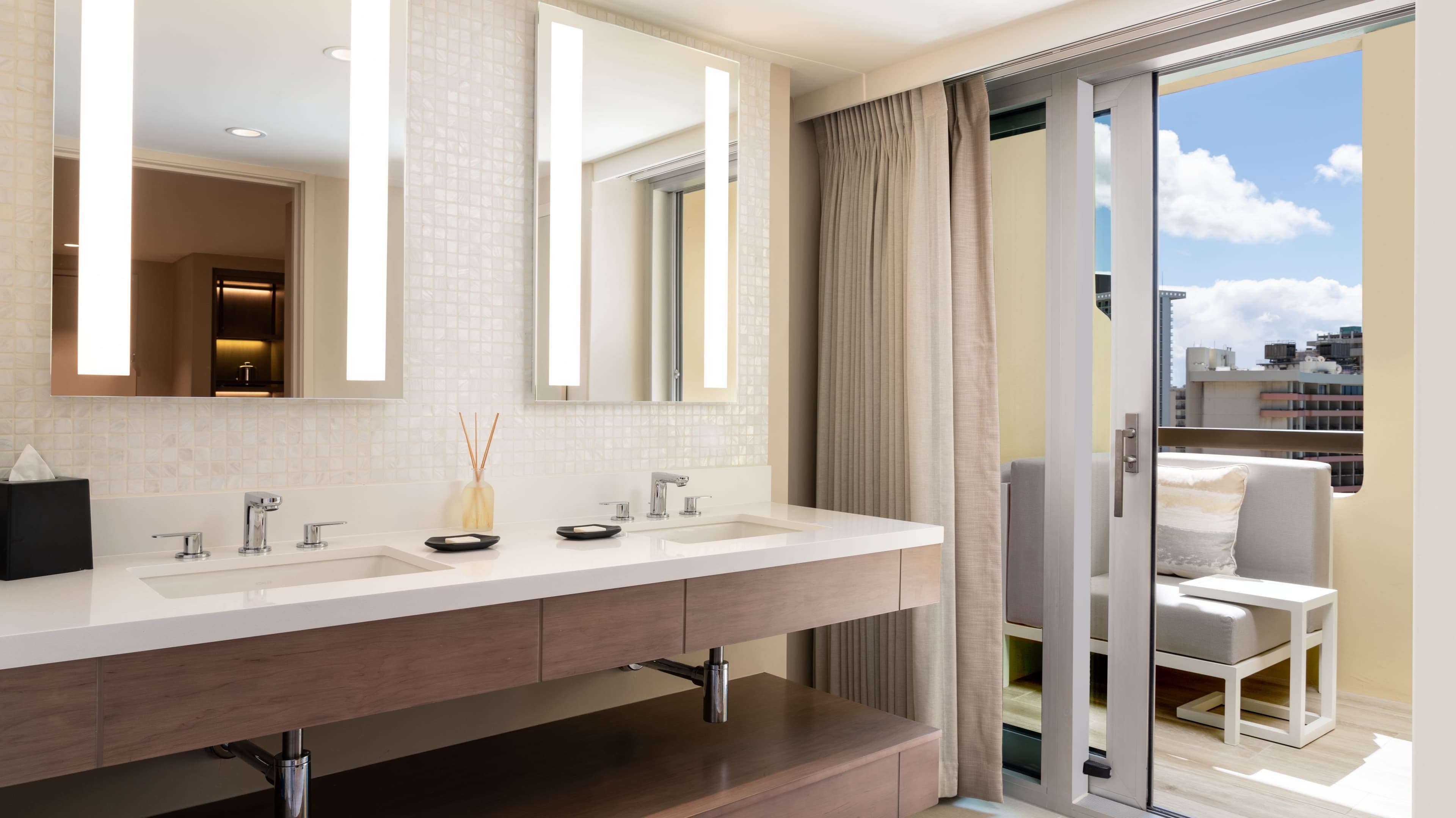 Sheraton Waikiki Beach Resort — 144