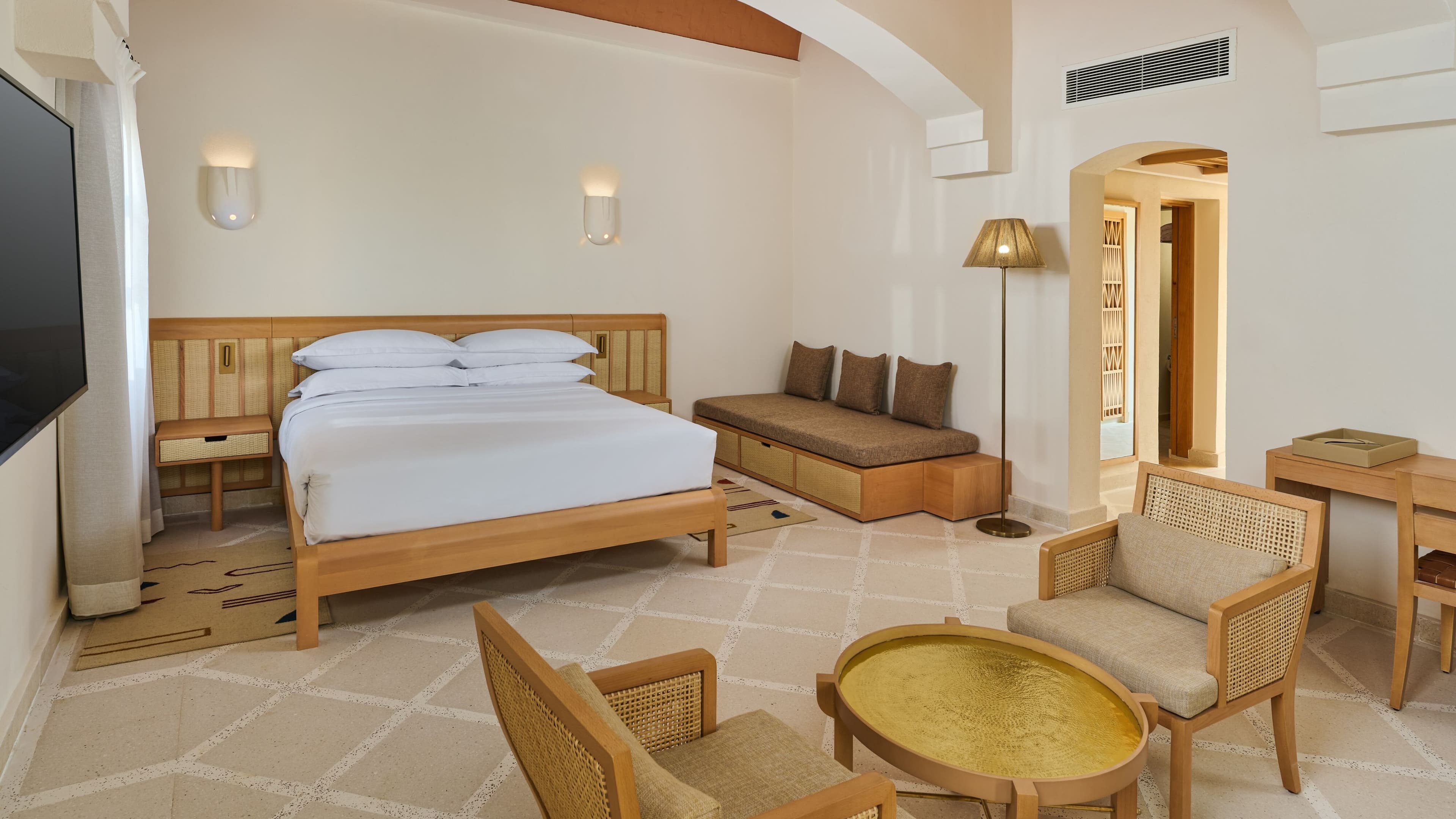 Superior Guest Room - Image 6