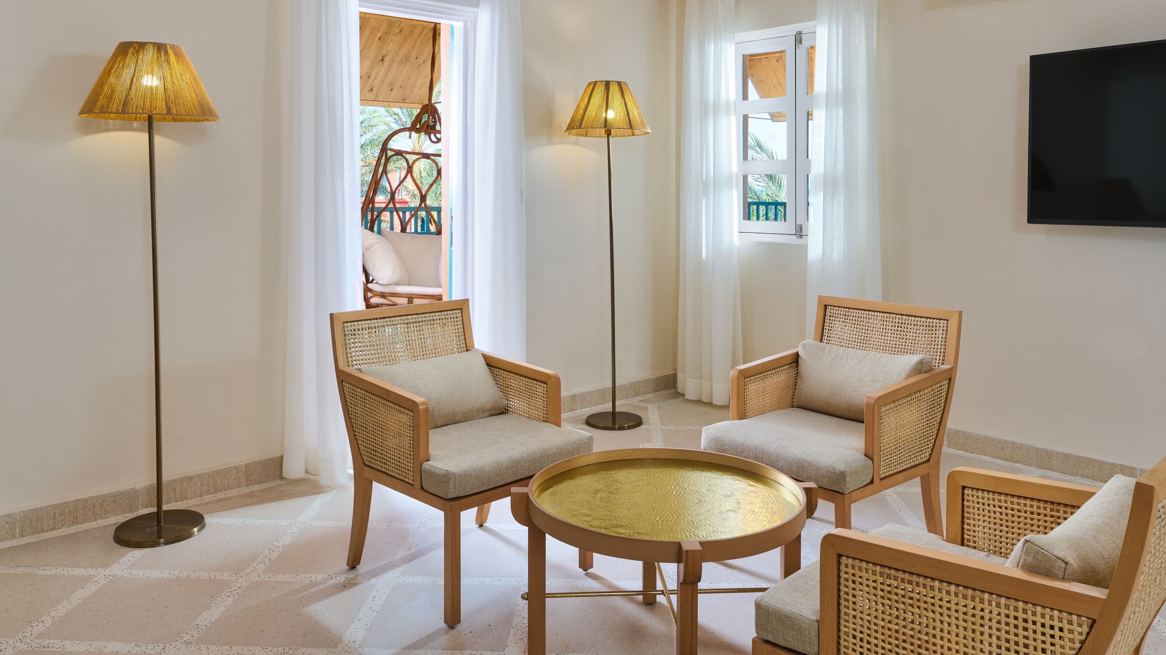 Superior Guest Room - Image 8