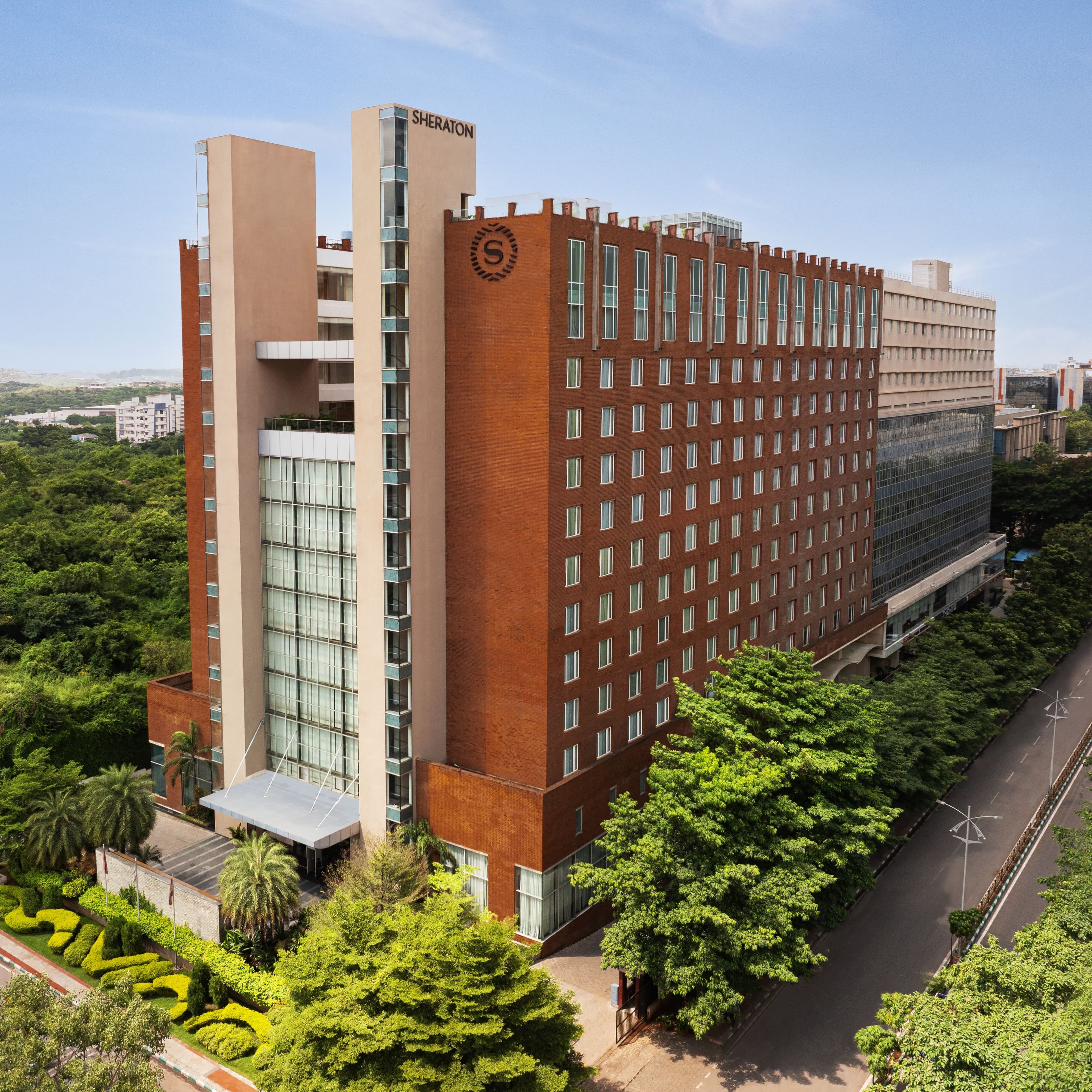Sheraton Hyderabad Hotel - Image 1