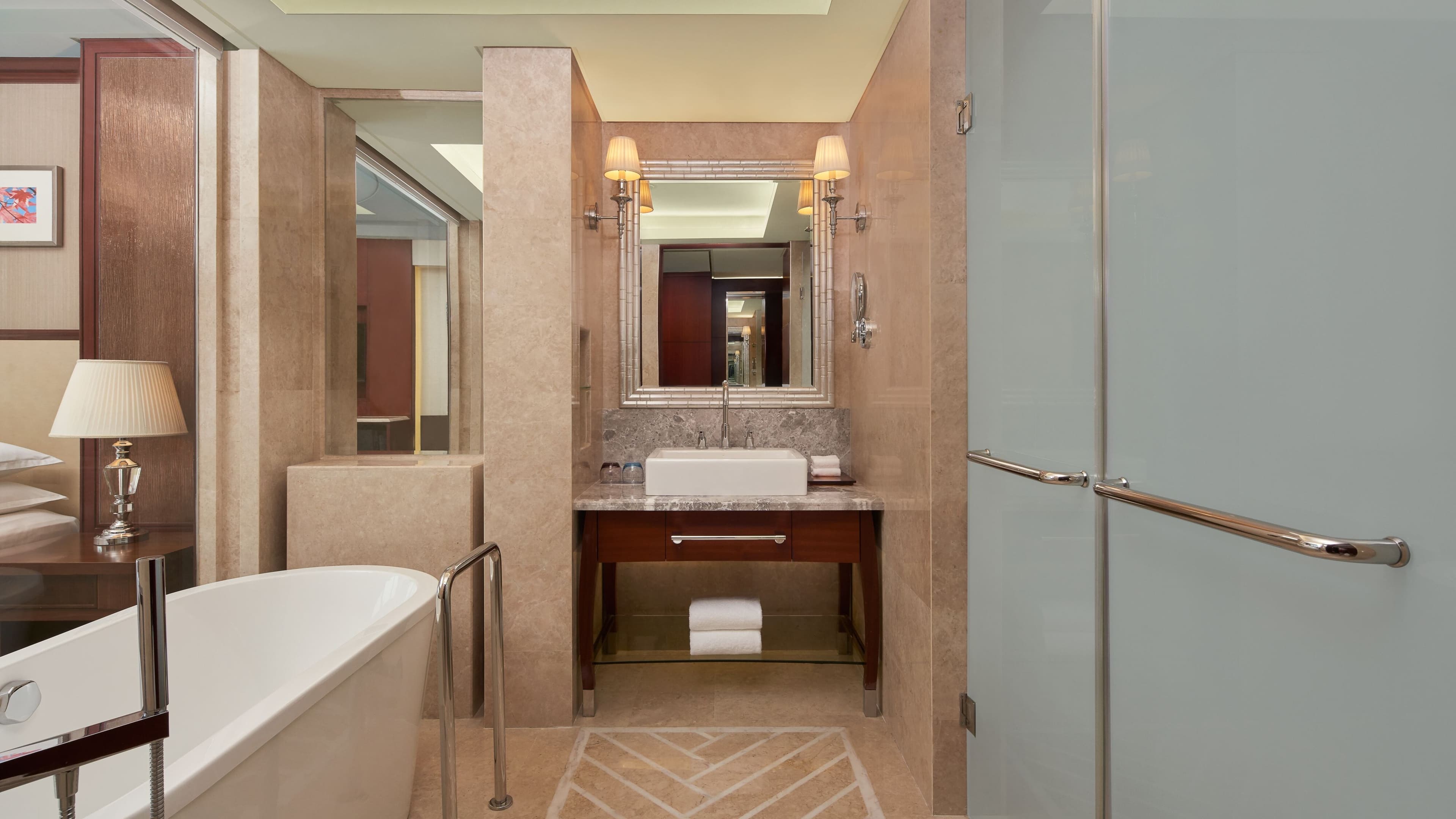 Sheraton Nanchang Hotel - Image 5