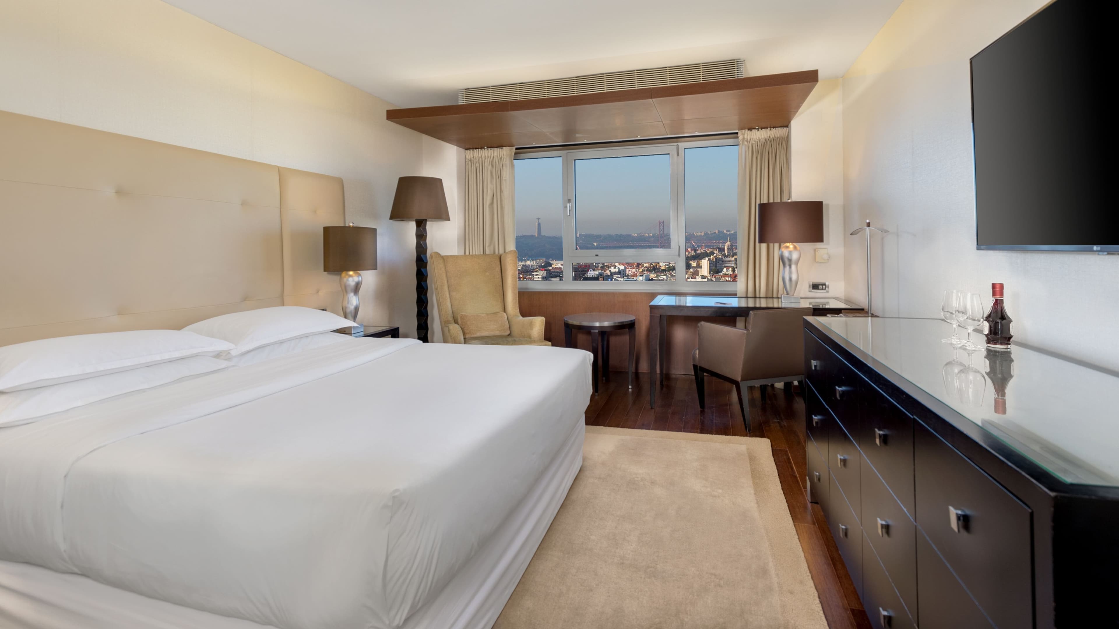 Sheraton Lisboa Hotel & Spa - Image 2