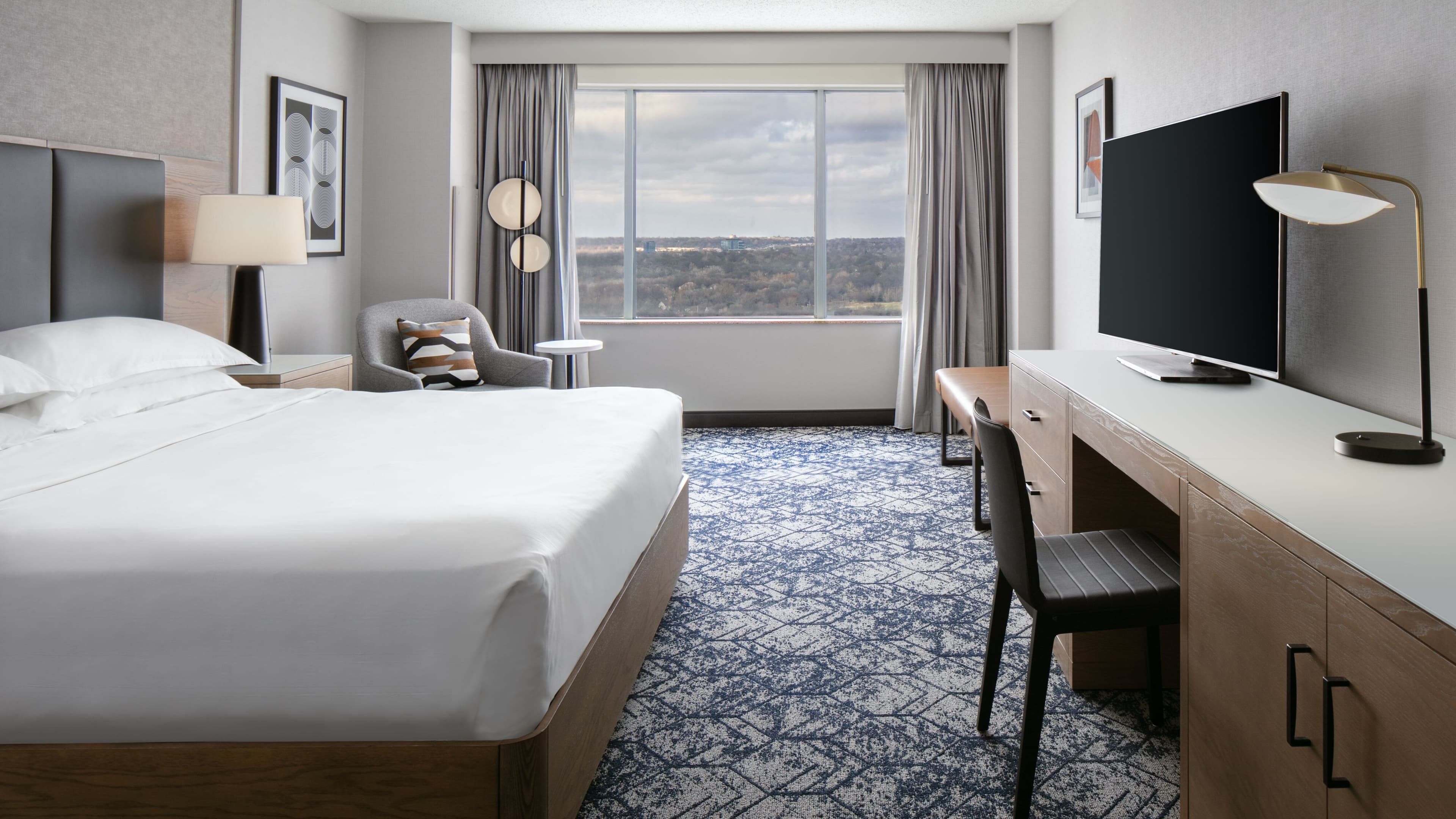 Sheraton Overland Park Hotel at the Convention Center - Image 2