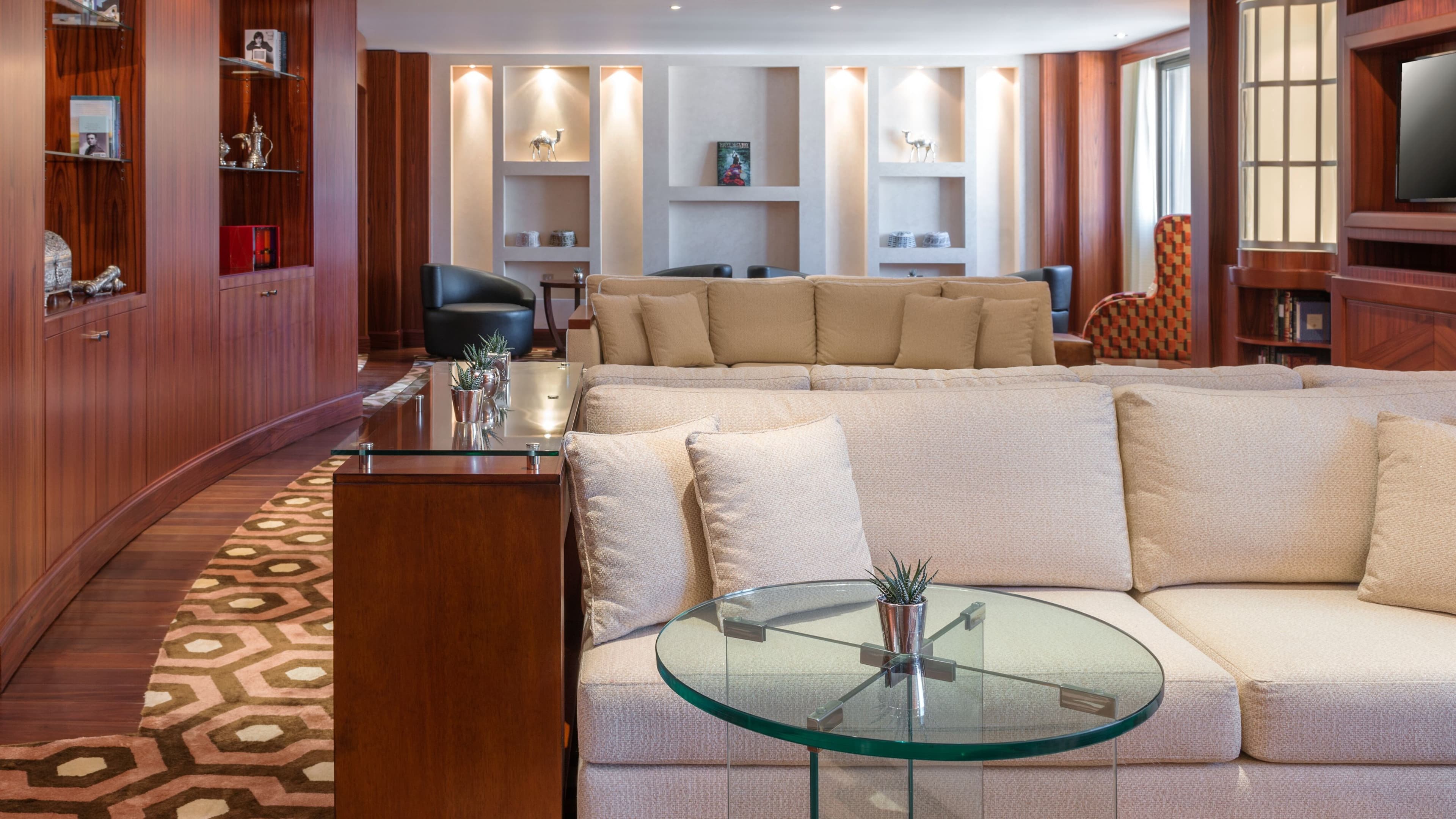 Sheraton Oman Hotel — 2