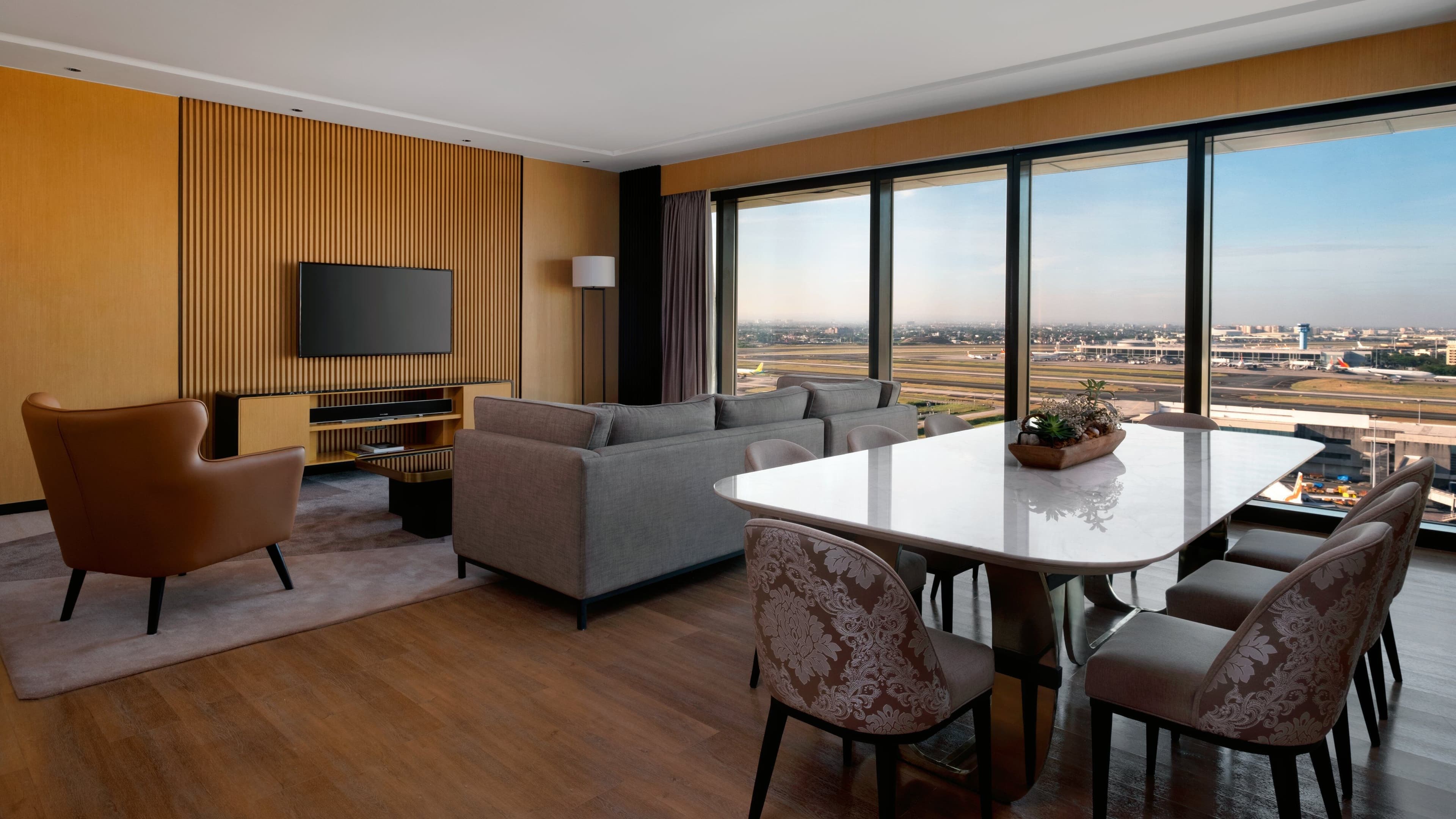Sheraton Manila Hotel at Newport World Resorts — 12