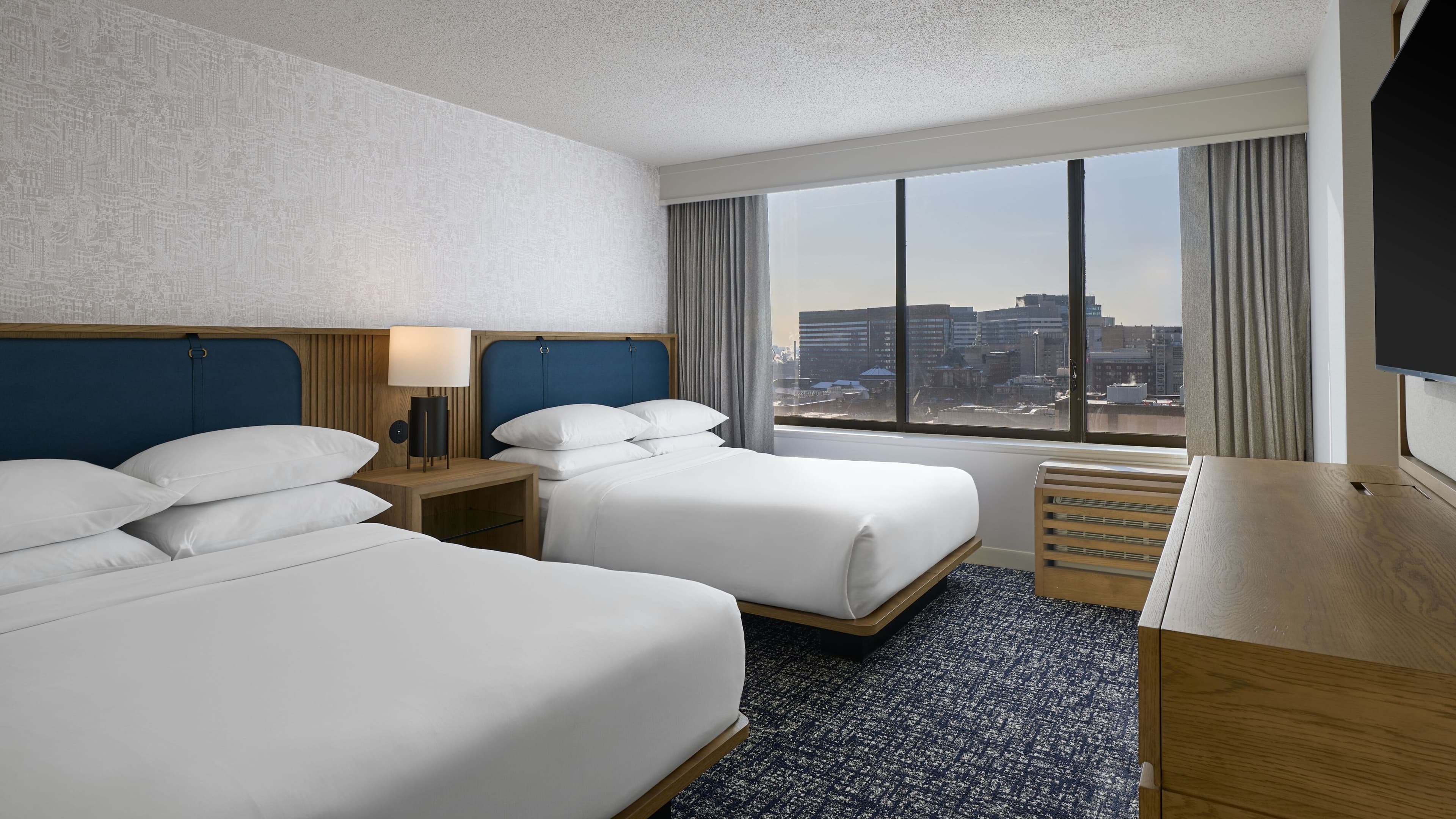 Sheraton Philadelphia University City Hotel - Image 2