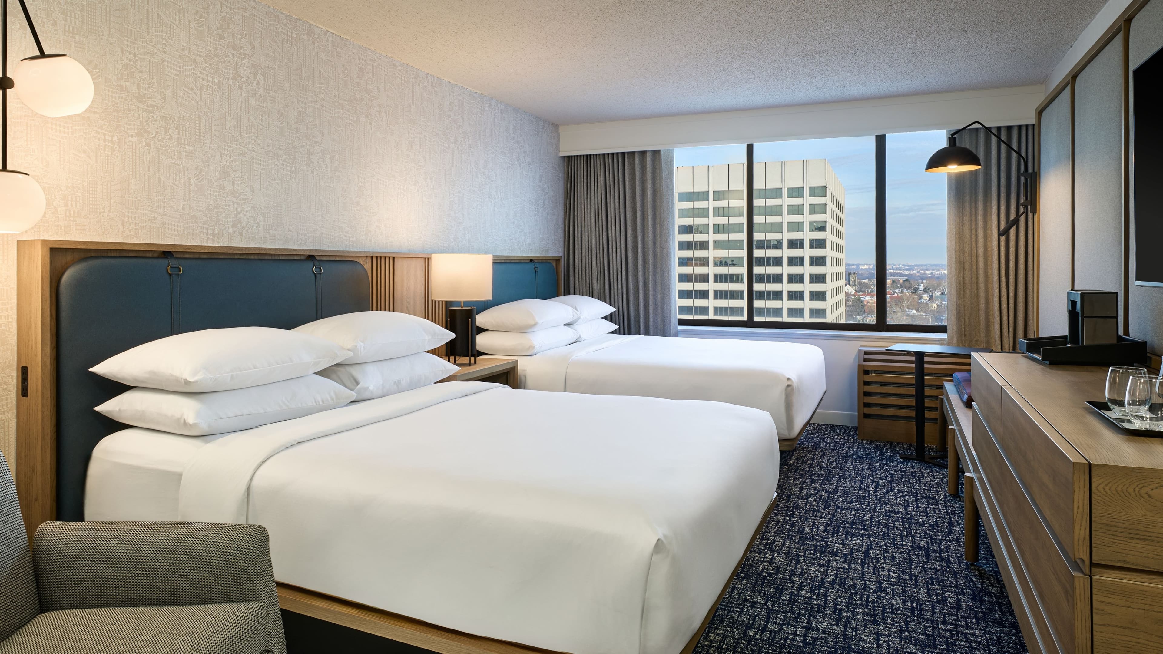 Sheraton Philadelphia University City Hotel - Image 2