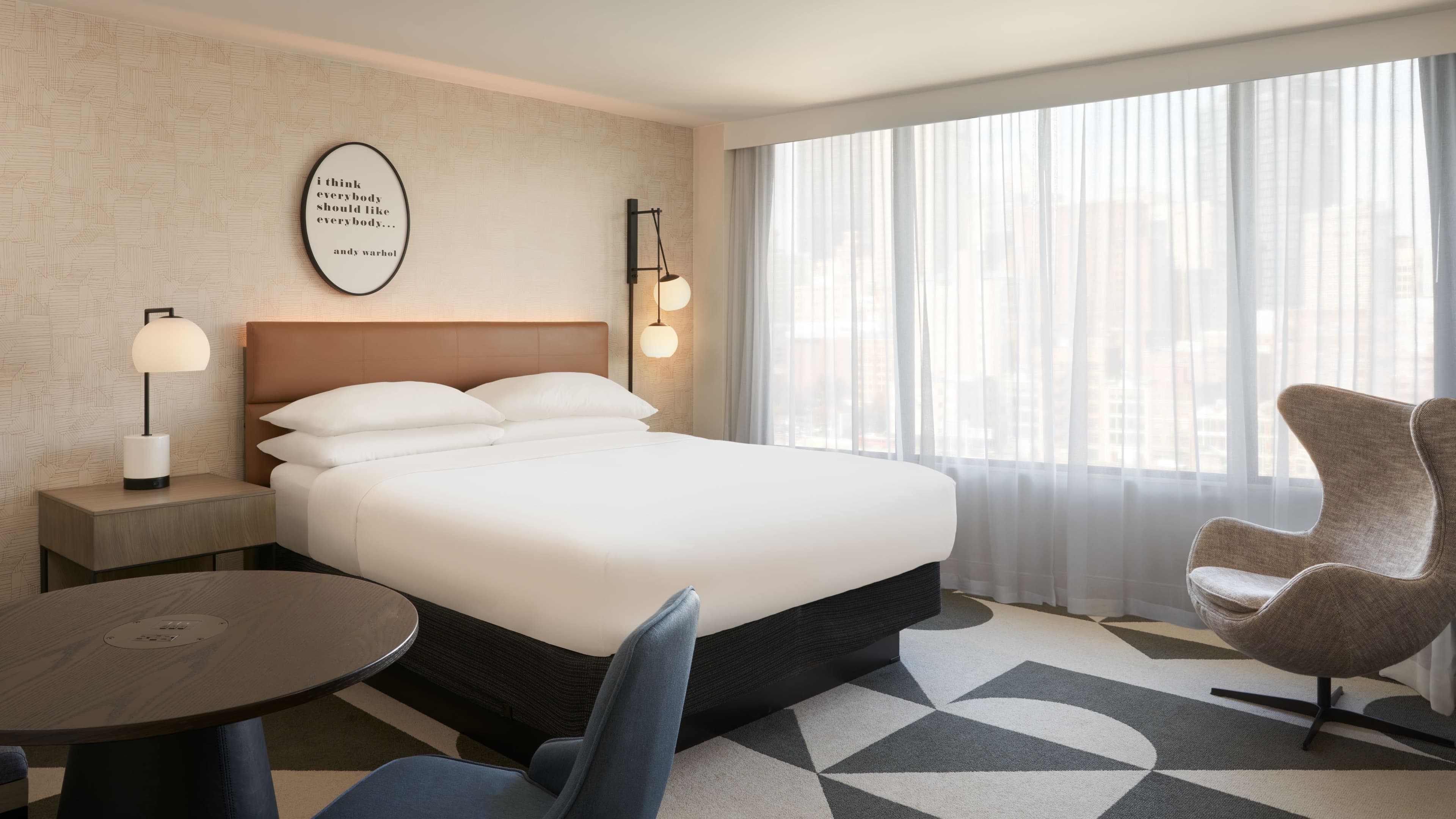 Sheraton Pittsburgh Hotel at Station Square - Image 5