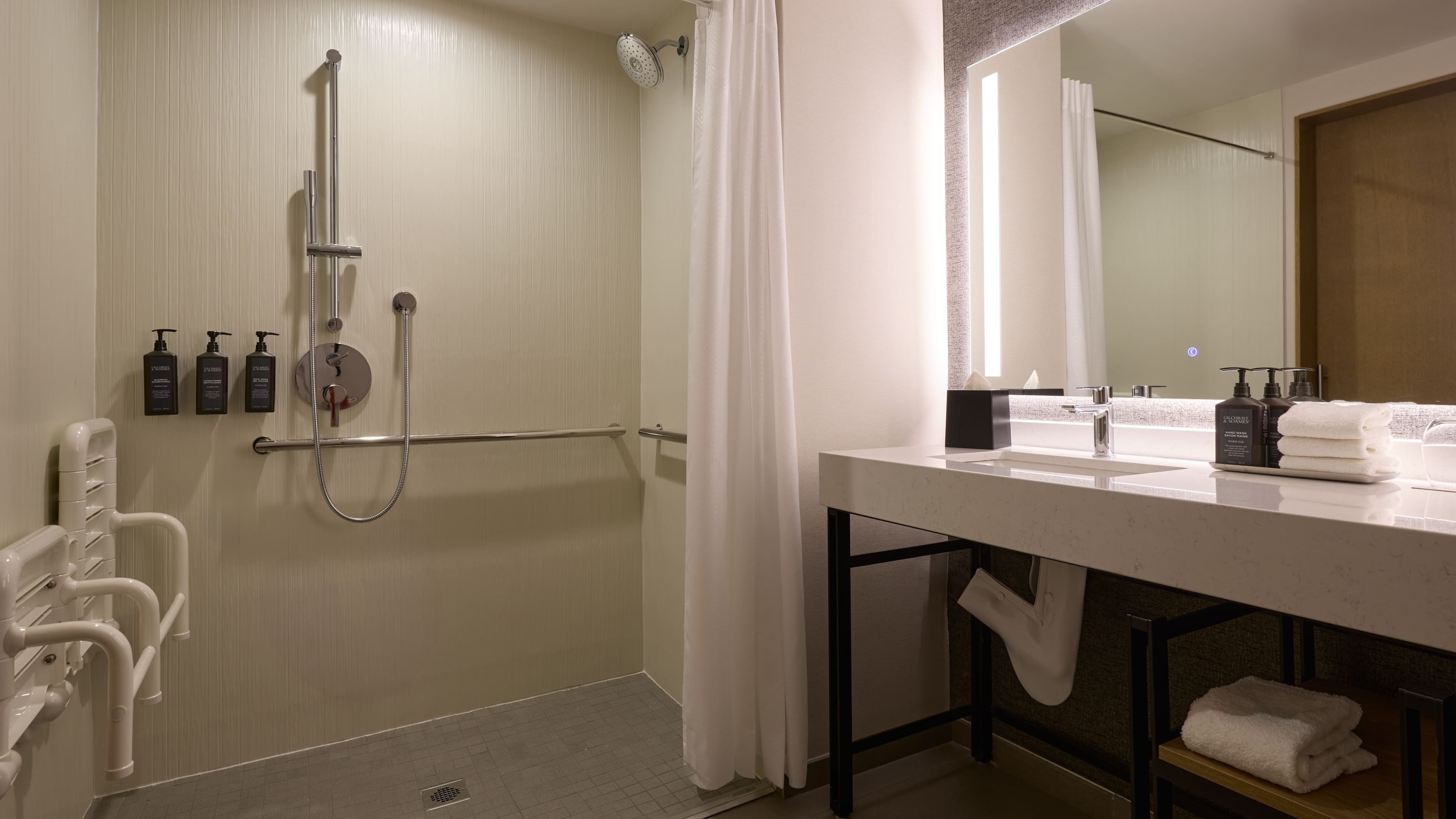 Sheraton Grand Sacramento Hotel — 22