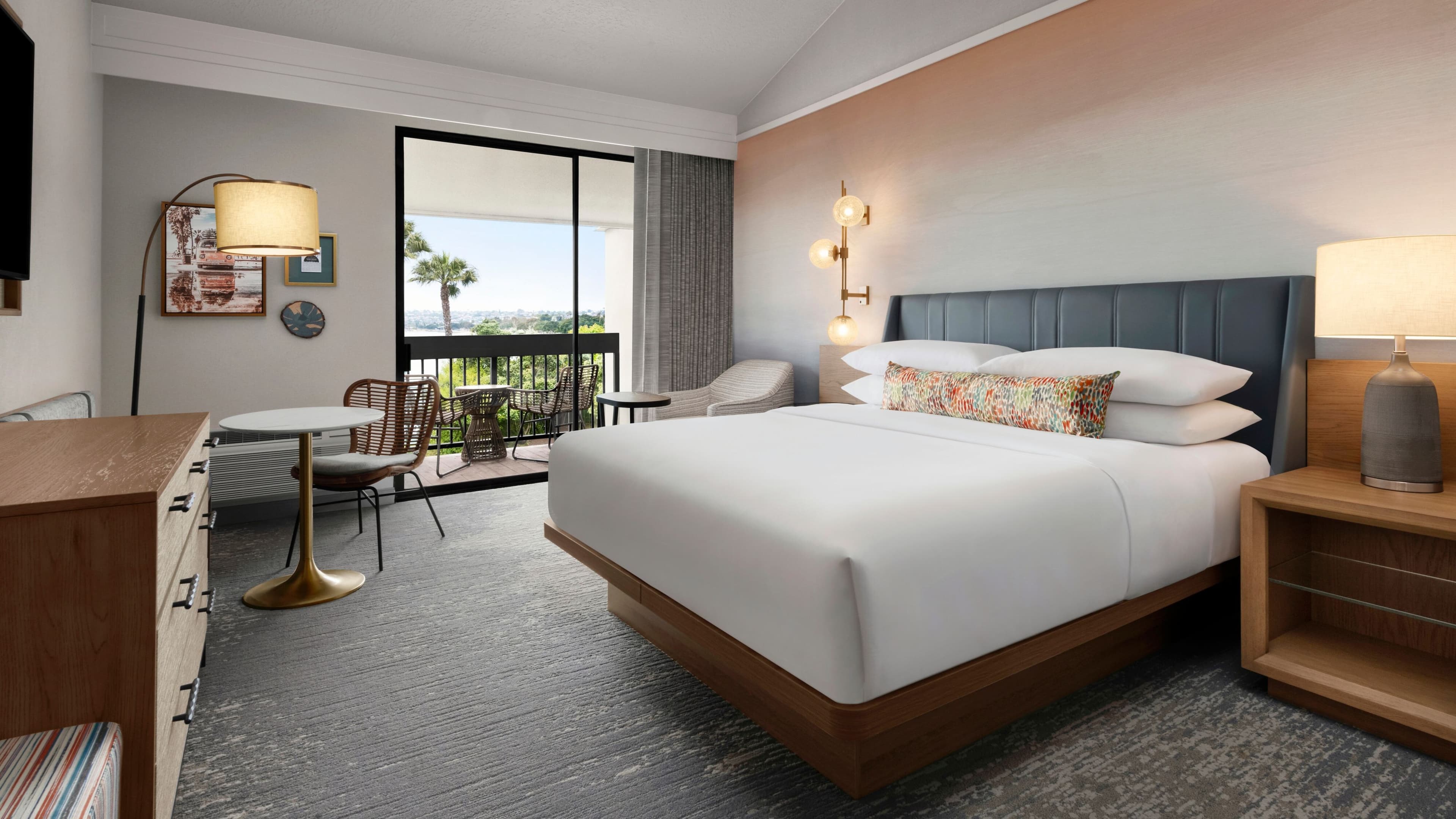 Sheraton San Diego Resort - Image 5