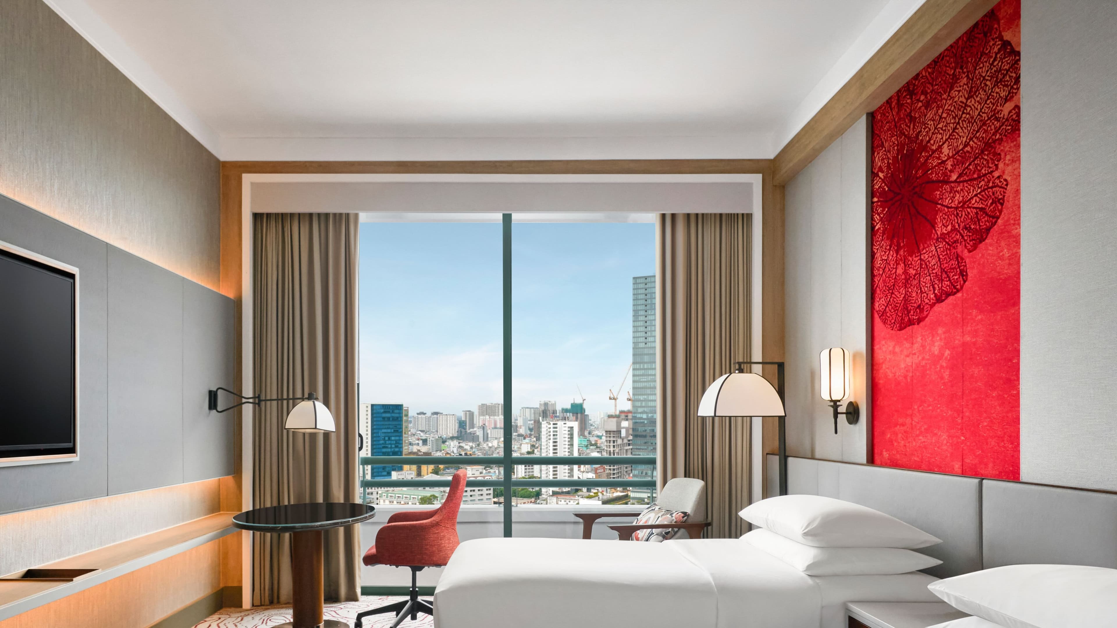 Sheraton Saigon Grand Opera Hotel - Image 2
