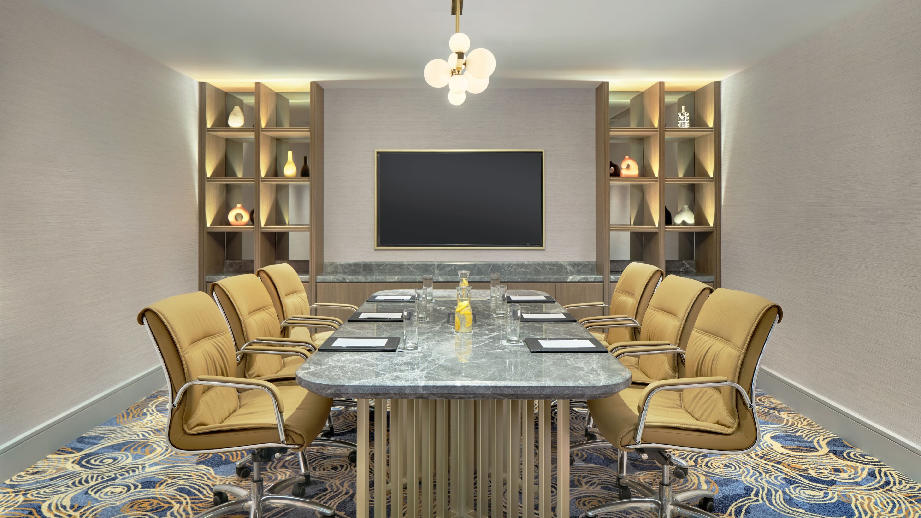 Sheraton Surabaya Hotel & Towers — 11