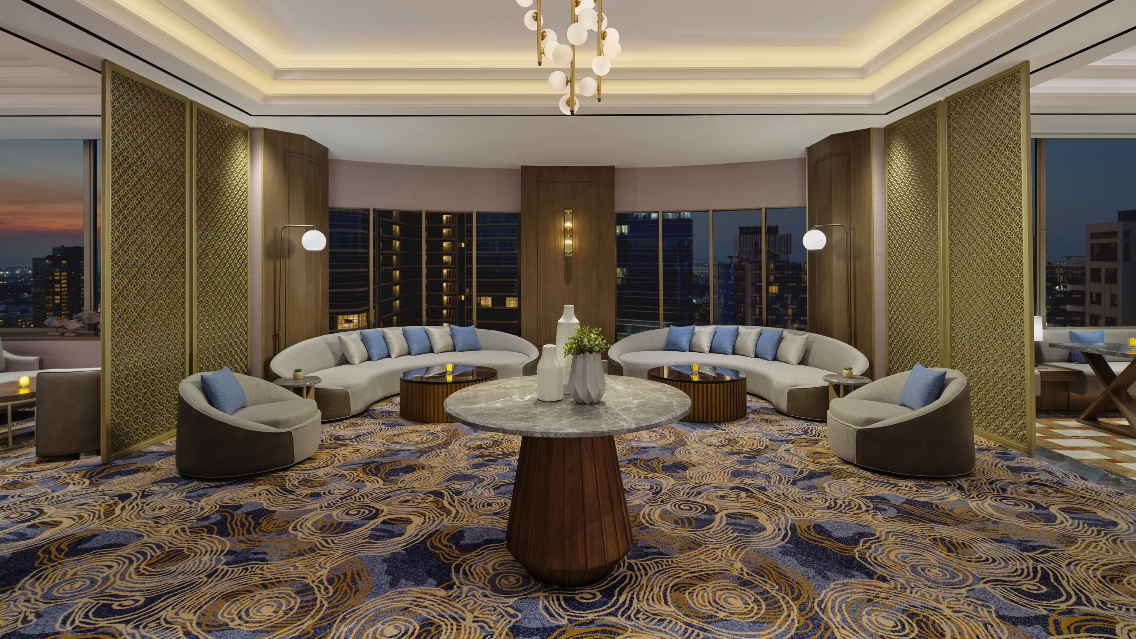 Sheraton Surabaya Hotel & Towers — 9