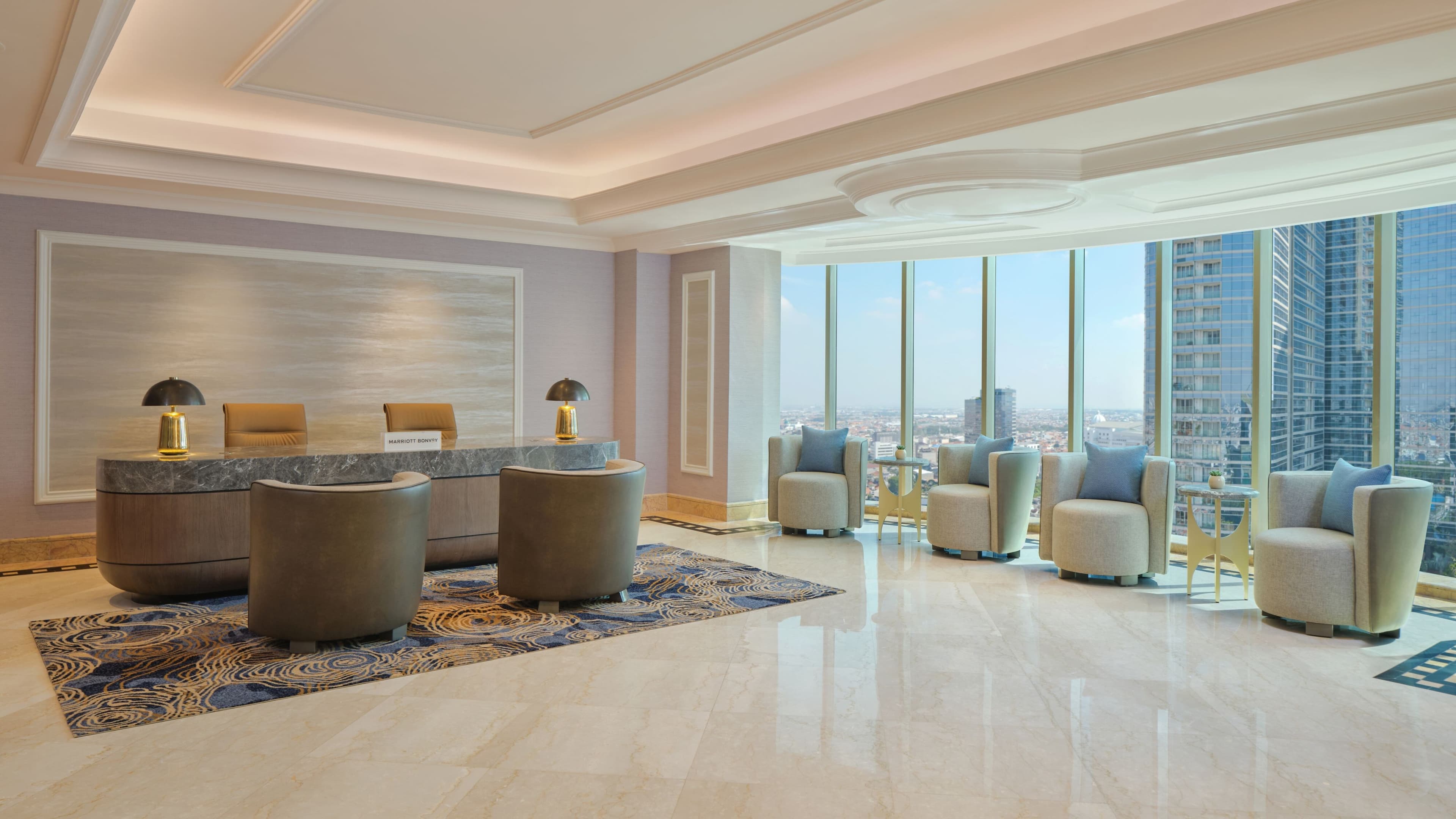 Sheraton Surabaya Hotel & Towers — 6