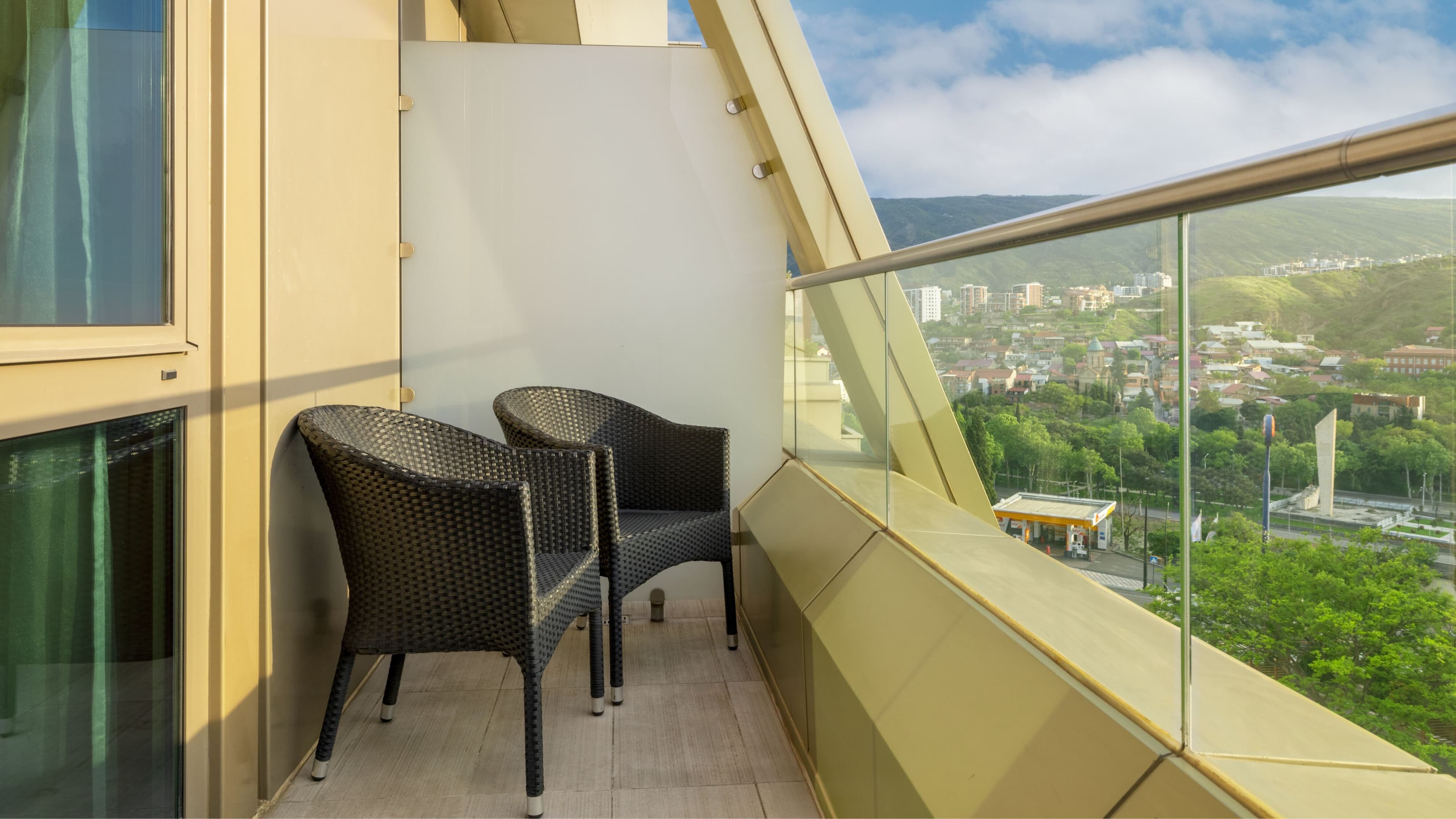 Sheraton Grand Tbilisi Metechi Palace — 17